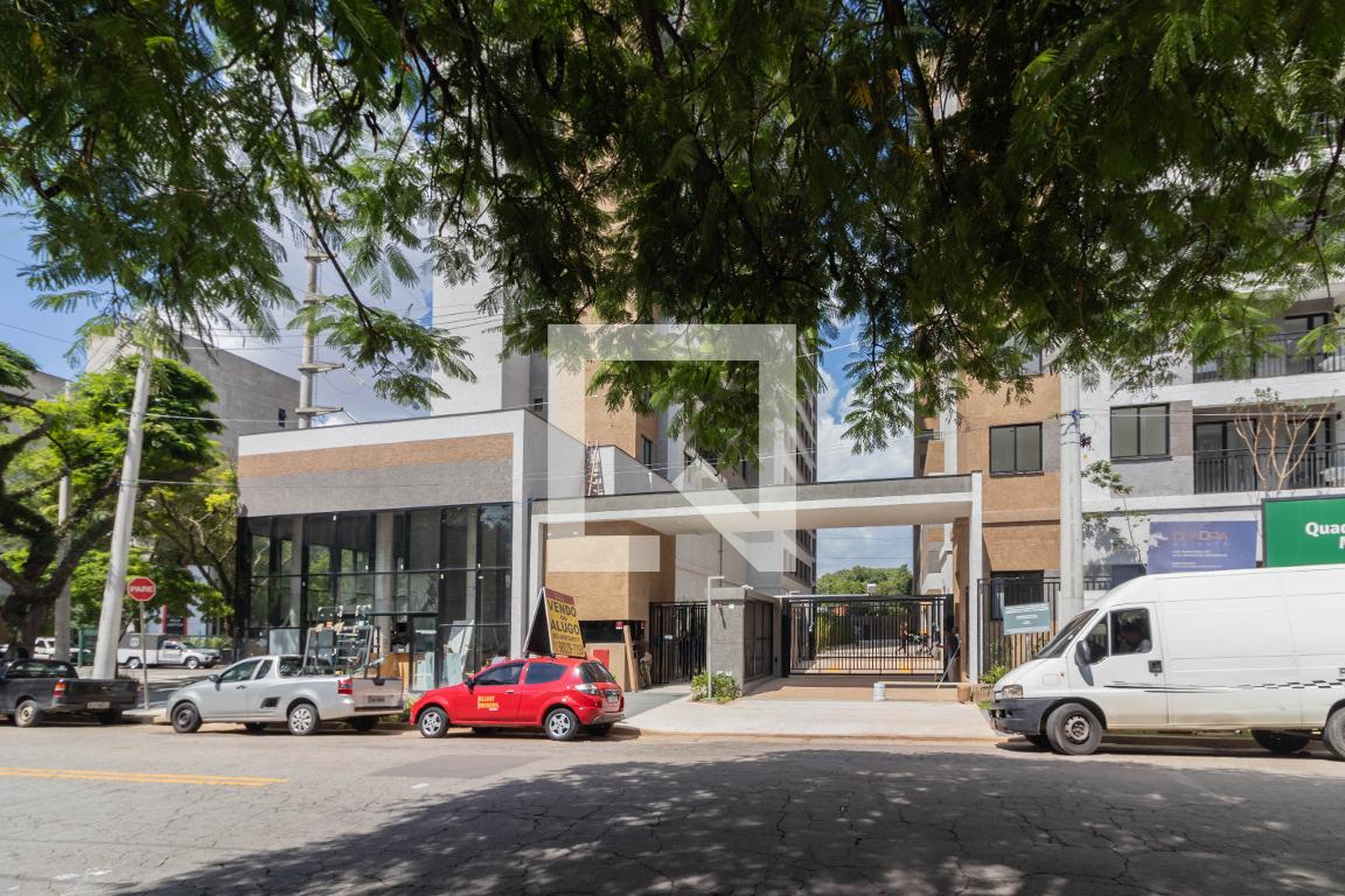 Fachada Condomínio em Rua Raul Saddi, 812