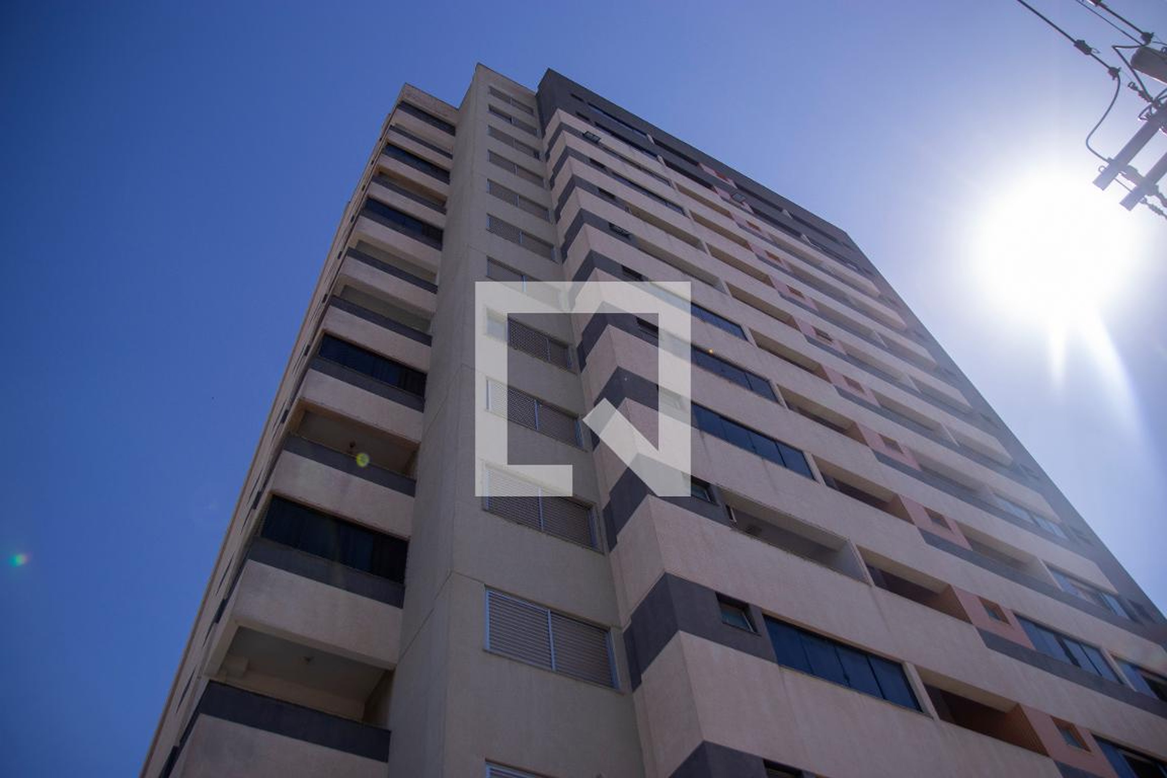 Fachada Condomínio em Rua 260, 260