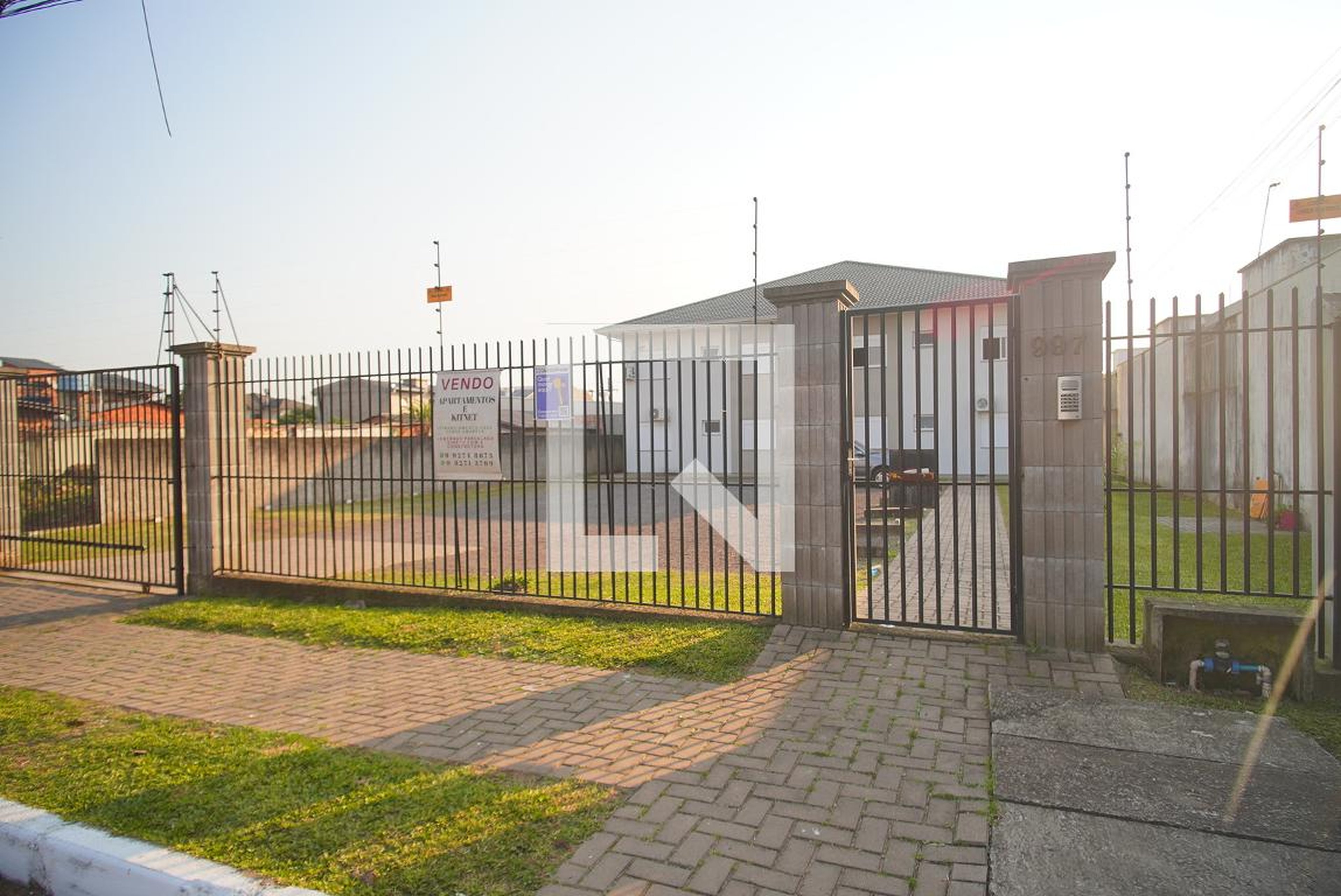 Fachada Condomínio em Rua Helmuth Heldt, 997