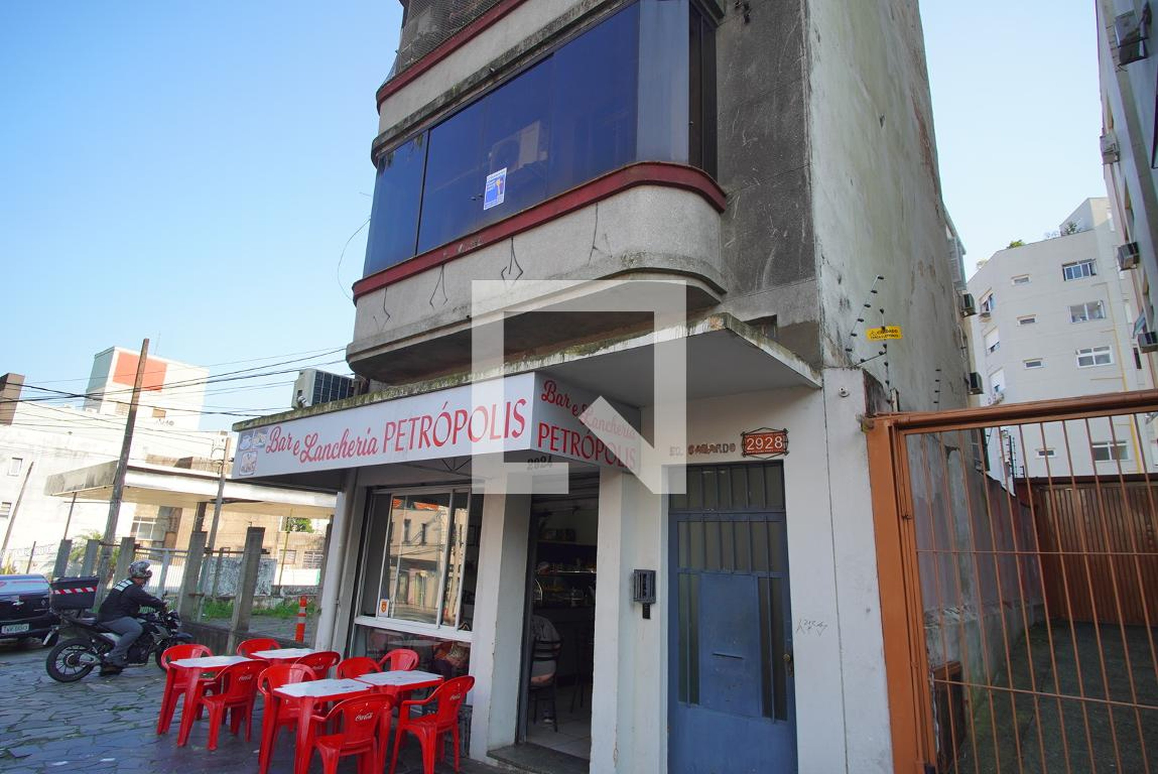 Fachada Condomínio em Avenida Protásio Alves, 2928