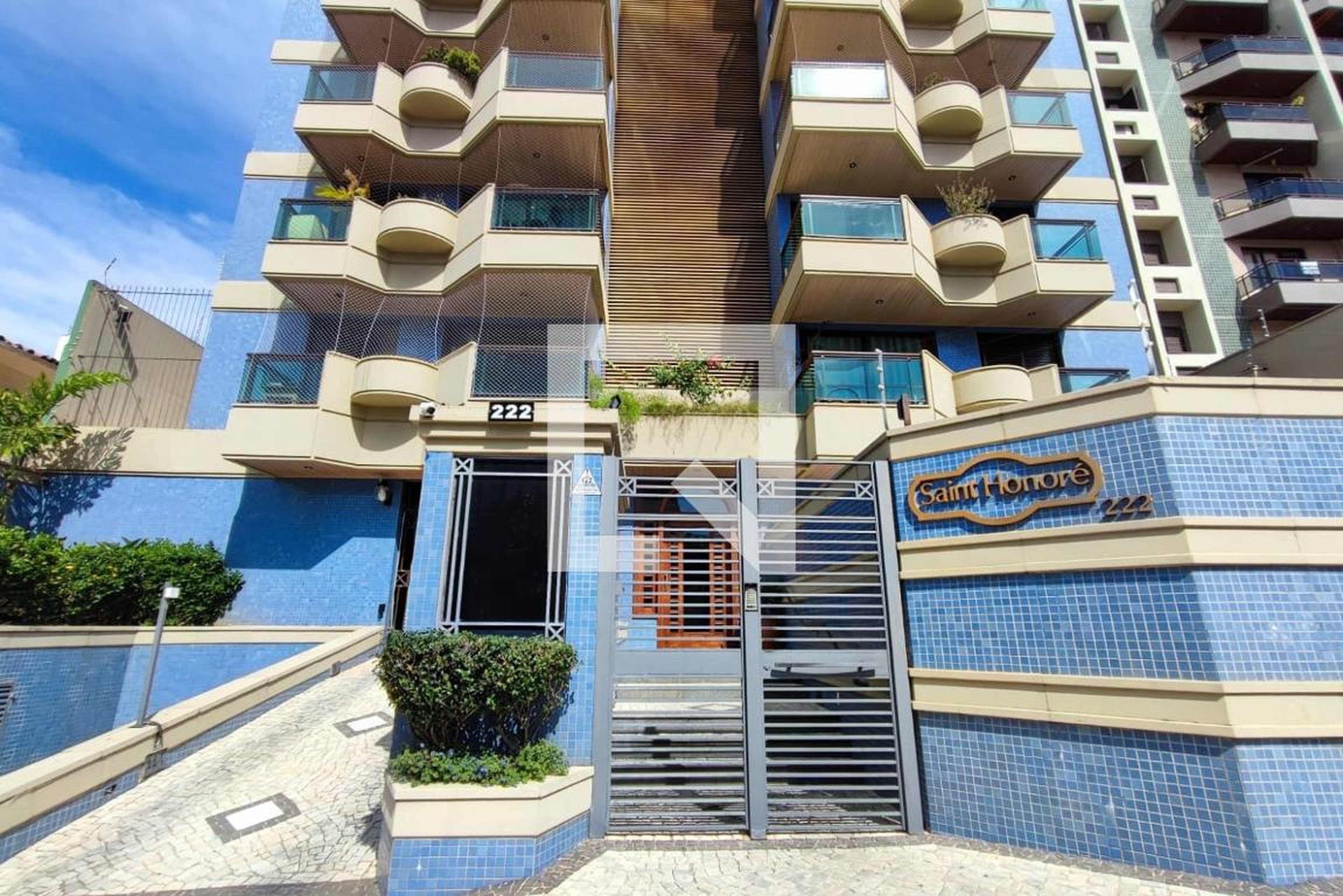 Fachada do Condomínio Condomínio em Rua Coronel Francisco Andrade Coutinho, 222