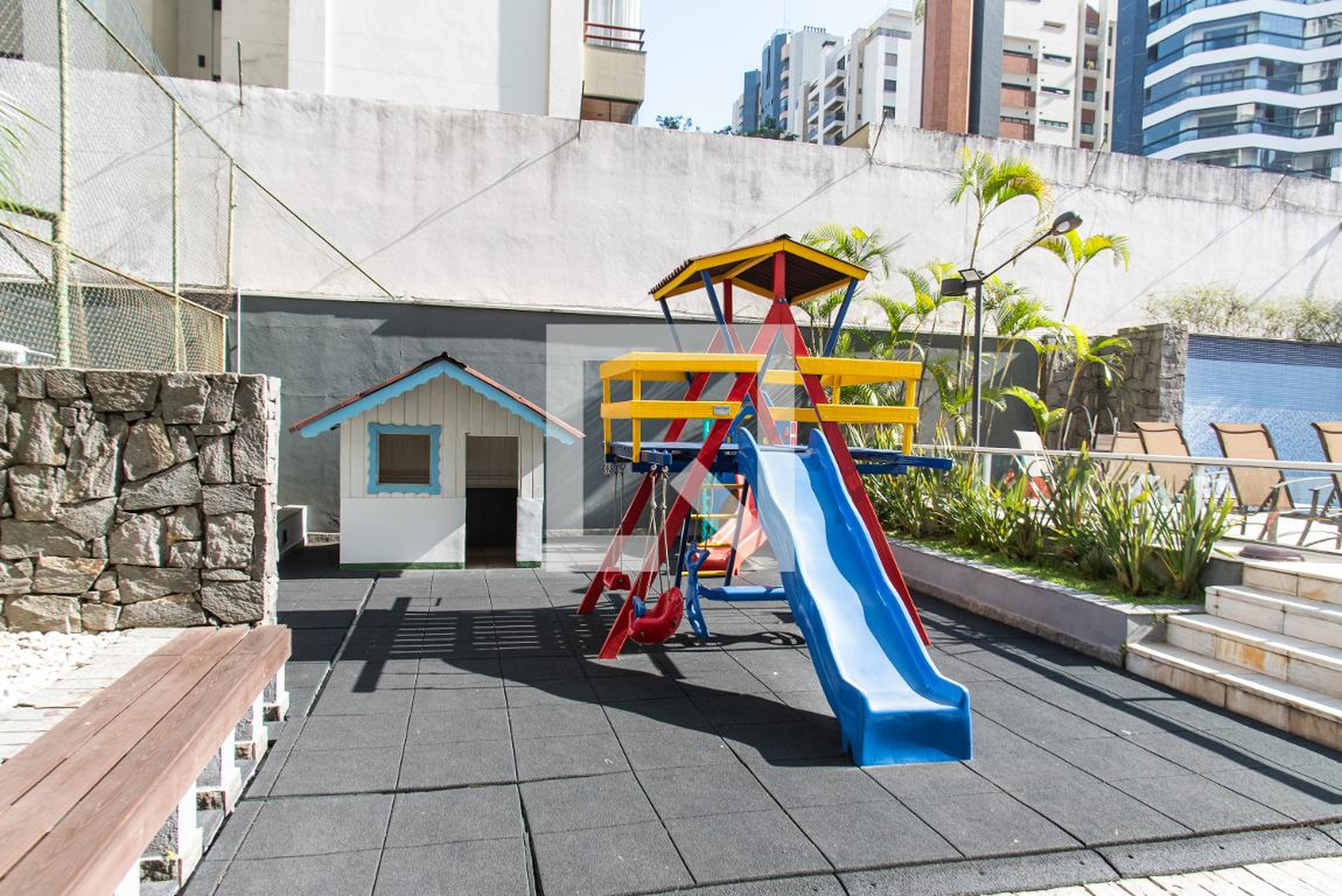 Playground - Maison Dor