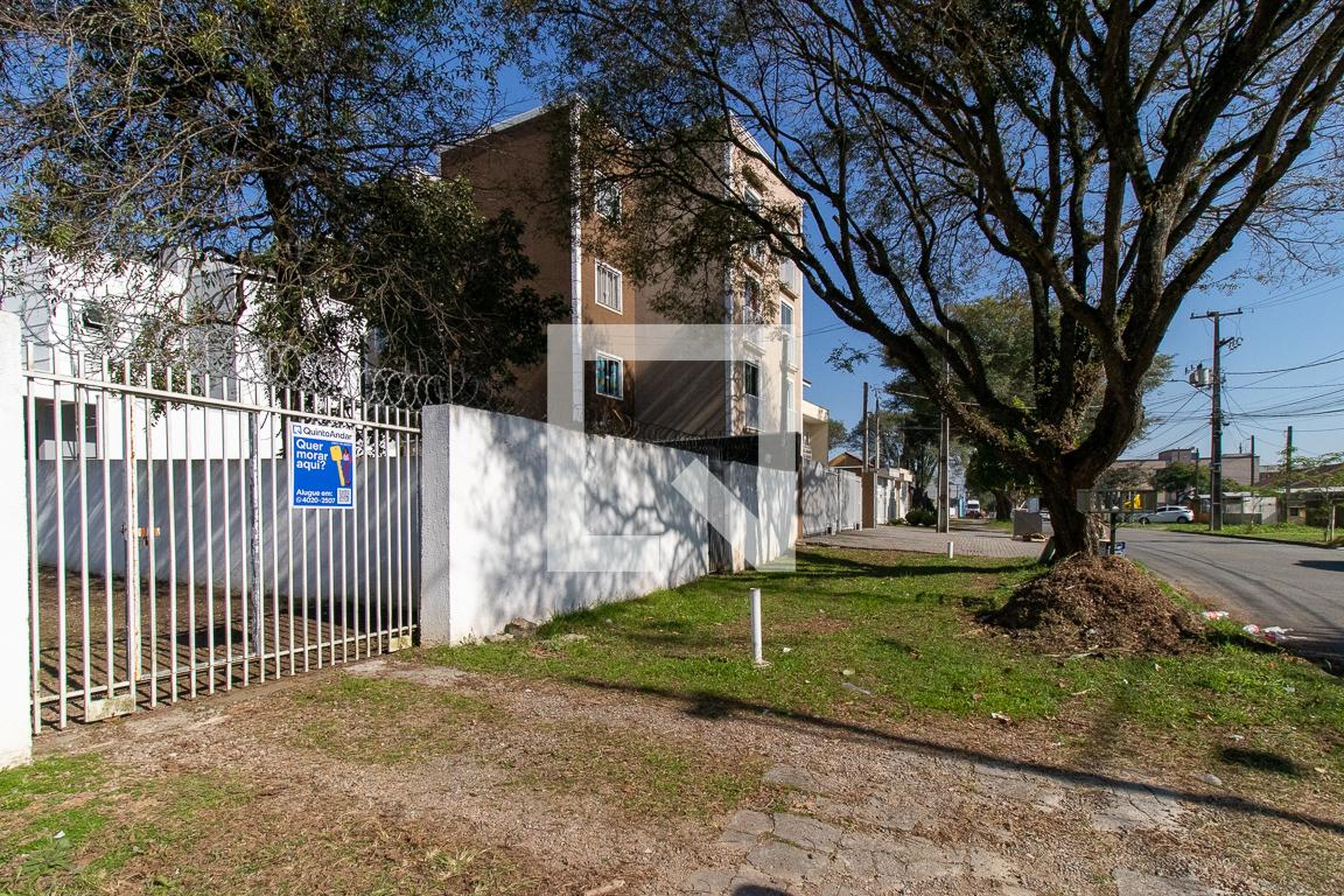 Fachada Condomínio em Rua Edmundo Saporski, 448