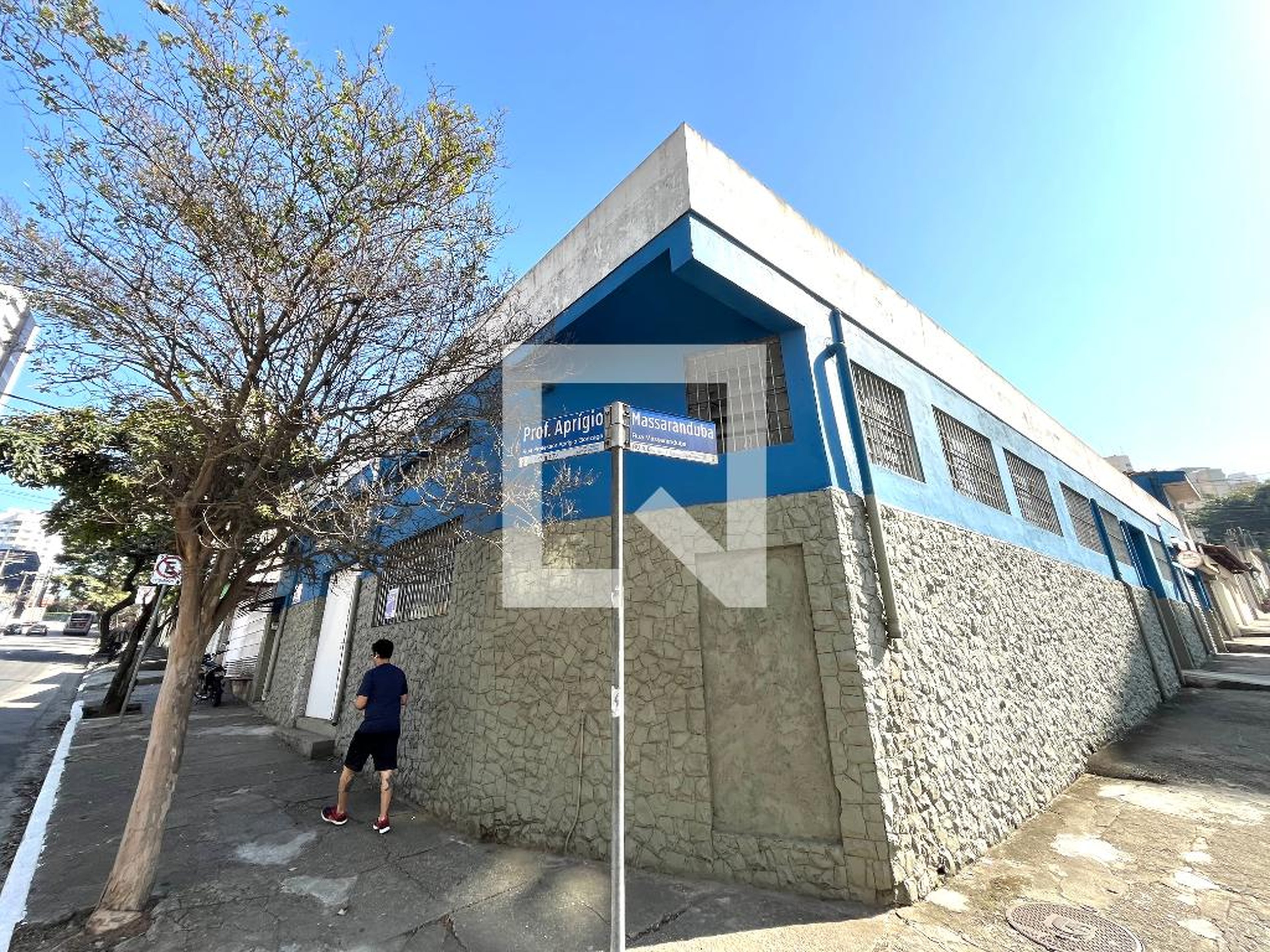 Fachada Condomínio em Rua Professor Aprígio Gonzaga, 175