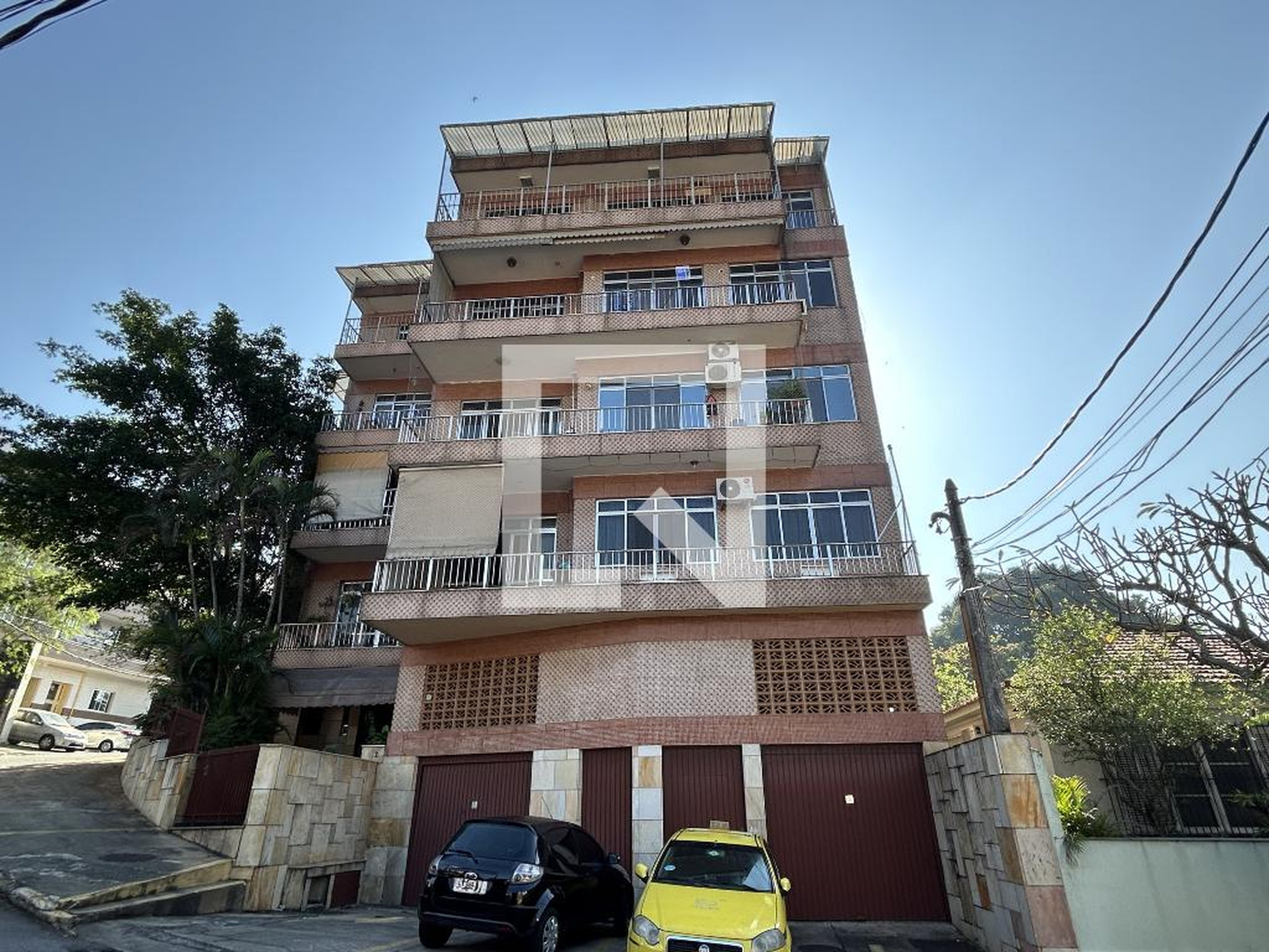 Fachada Condomínio em Rua Siracusa, 150