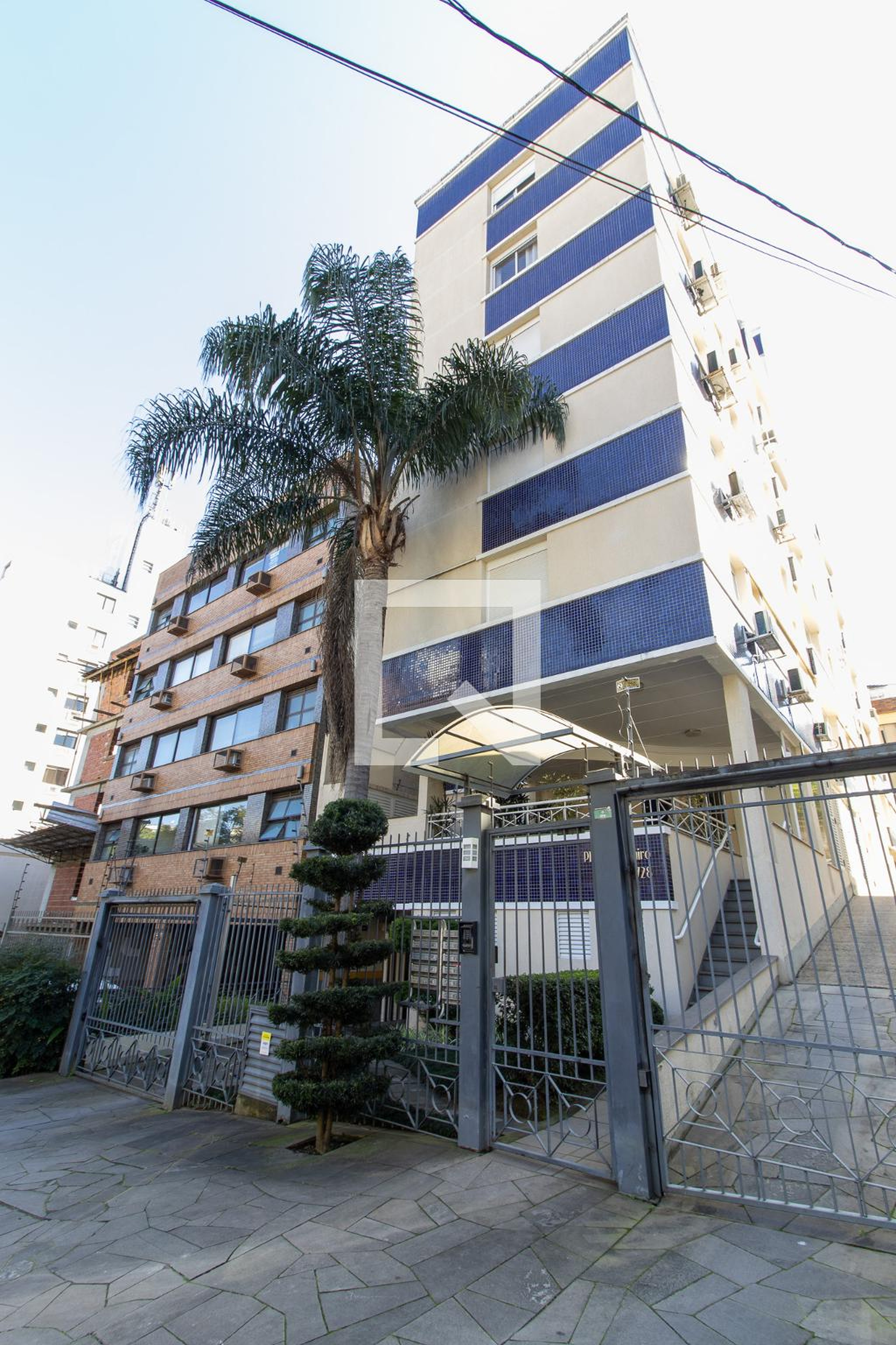 Fachada Condomínio em Rua Casemiro de Abreu, 728