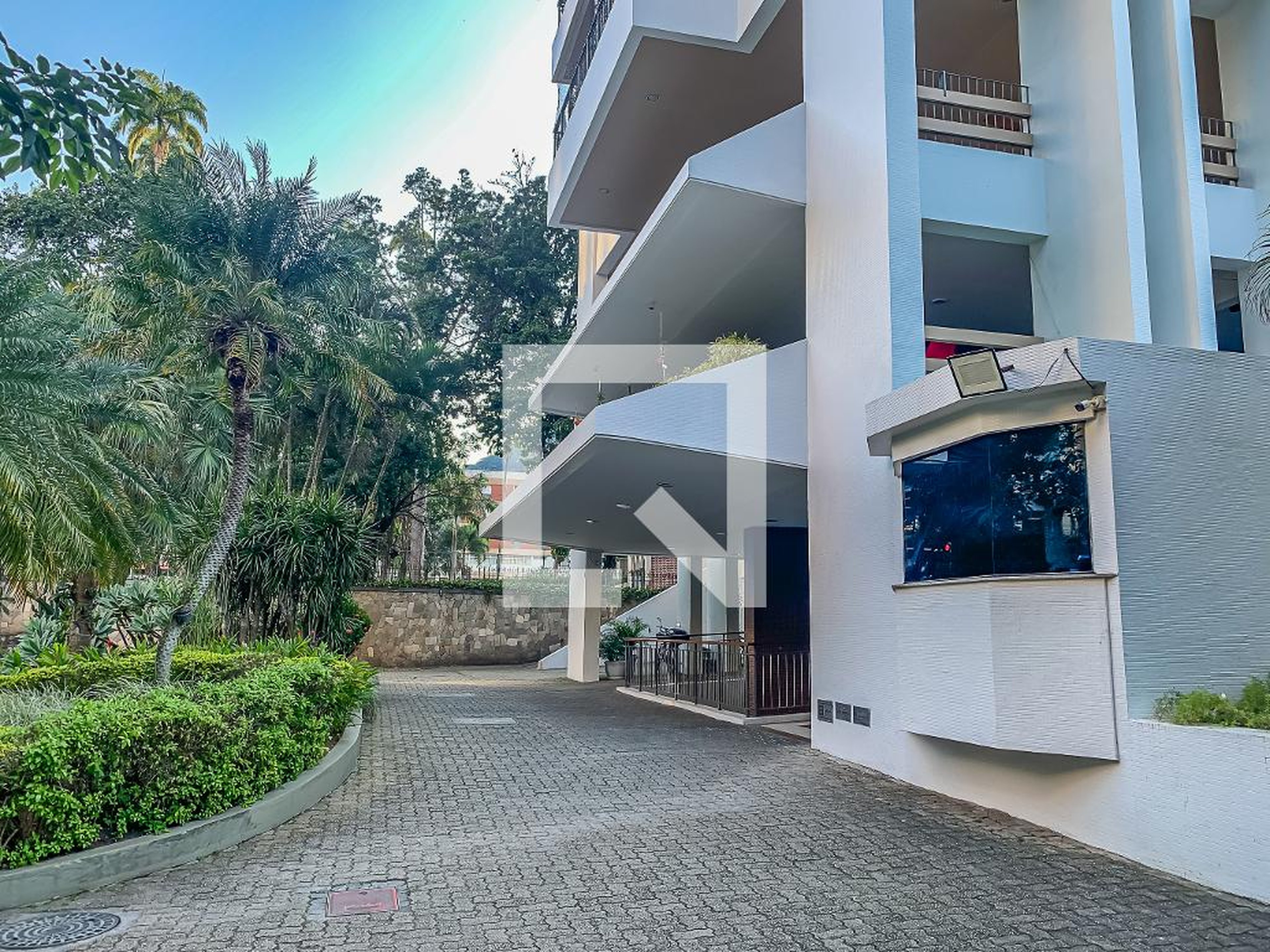 Fachada do Prédio Condomínio em Rua São Clemente, 322