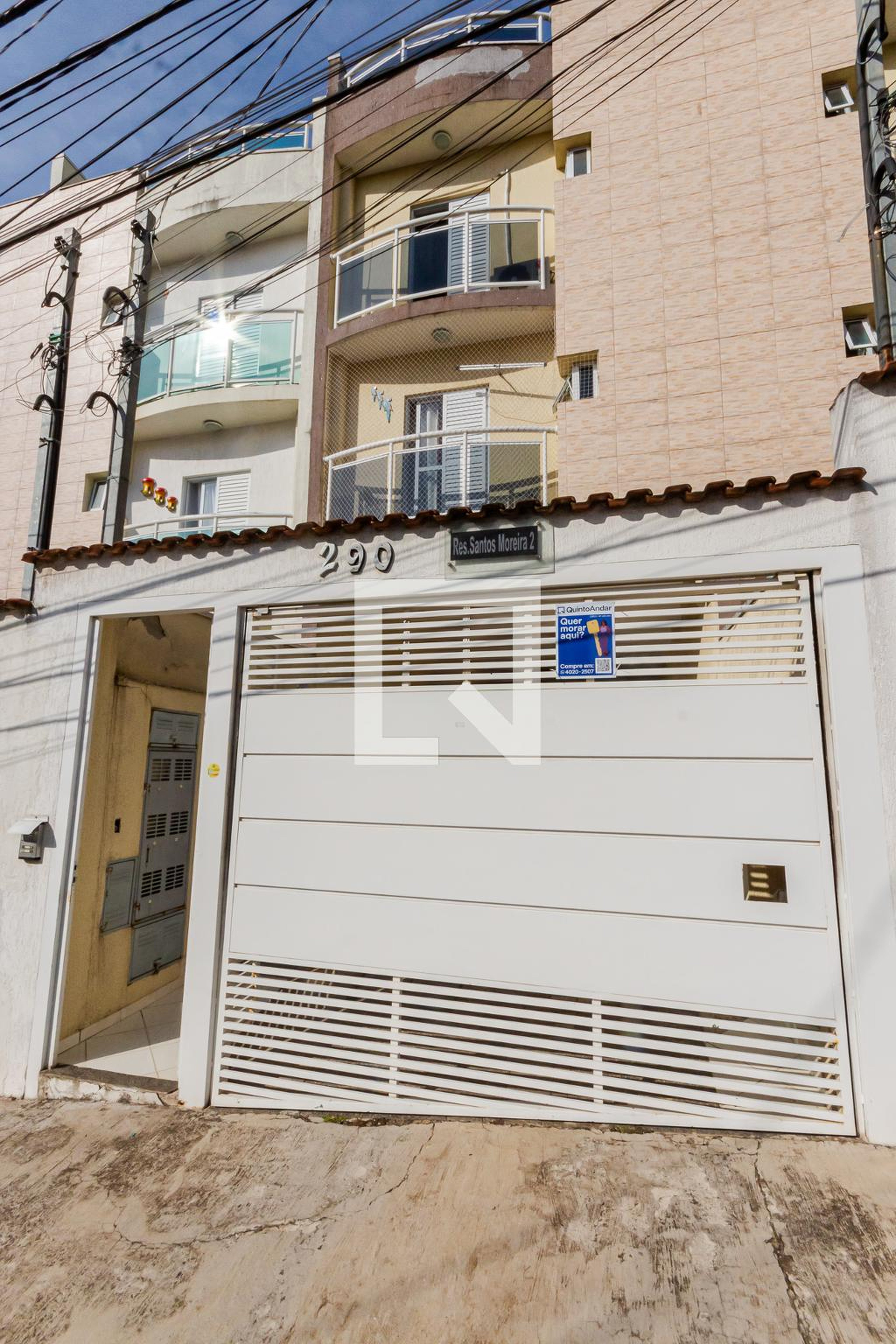 Fachada Condomínio em Rua Nigéria, 290