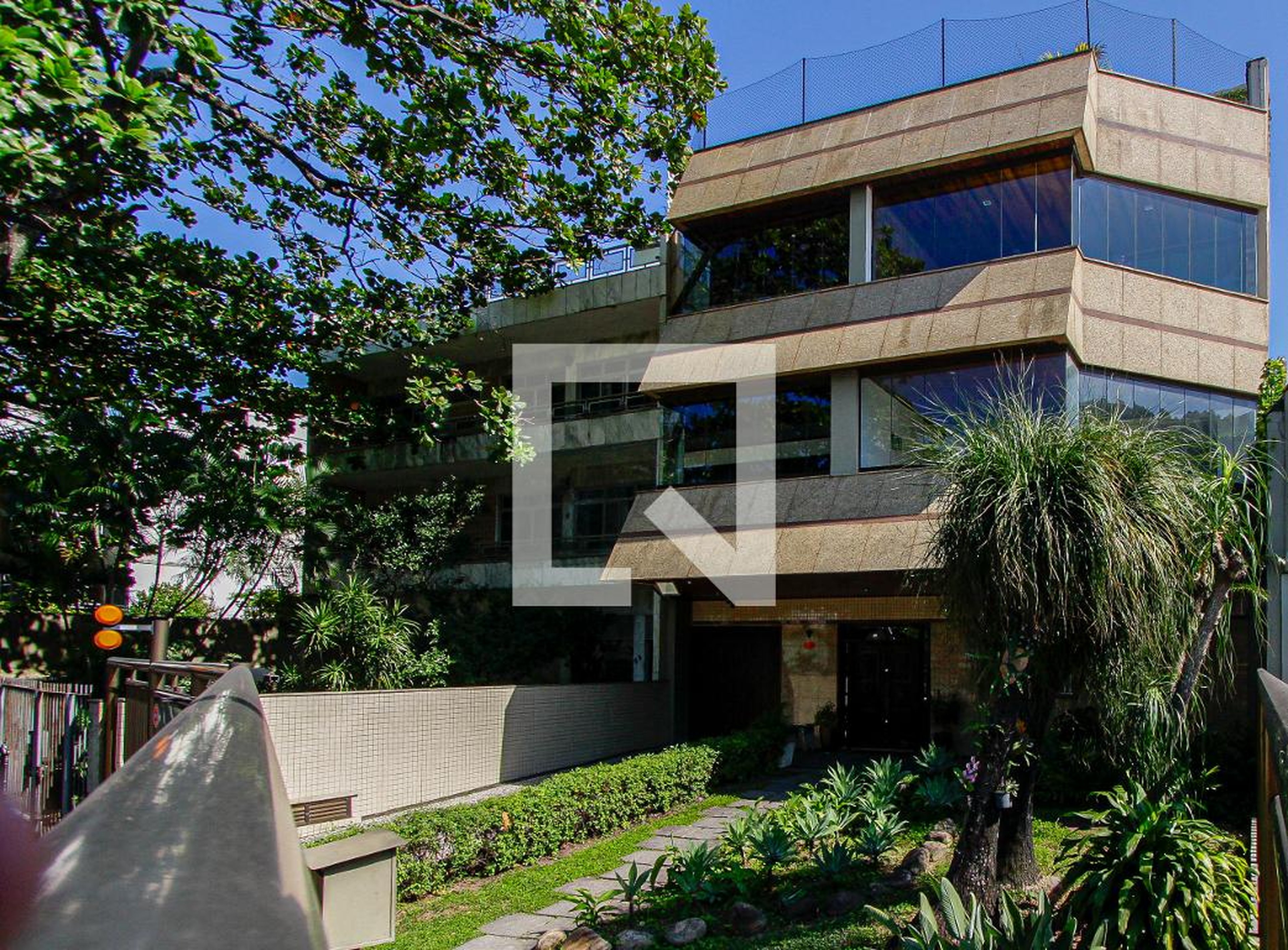 Fachada Condomínio Rosa de Ouro