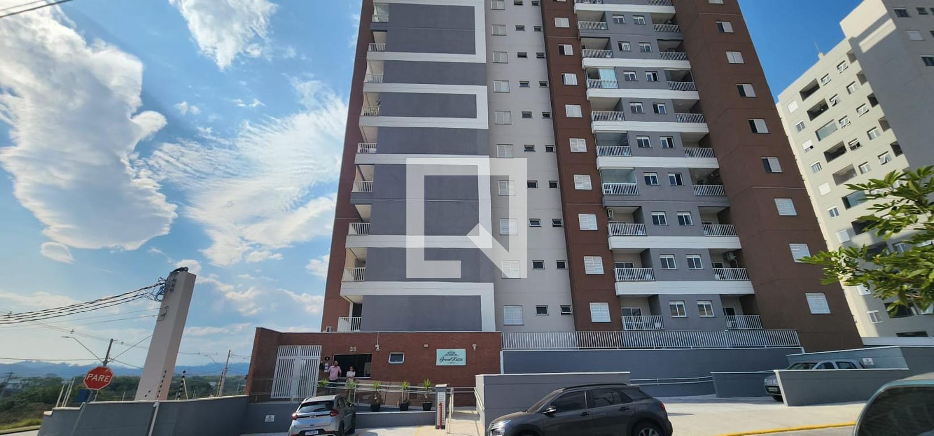 Fachada do Prédio Condomínio Grand Kazza