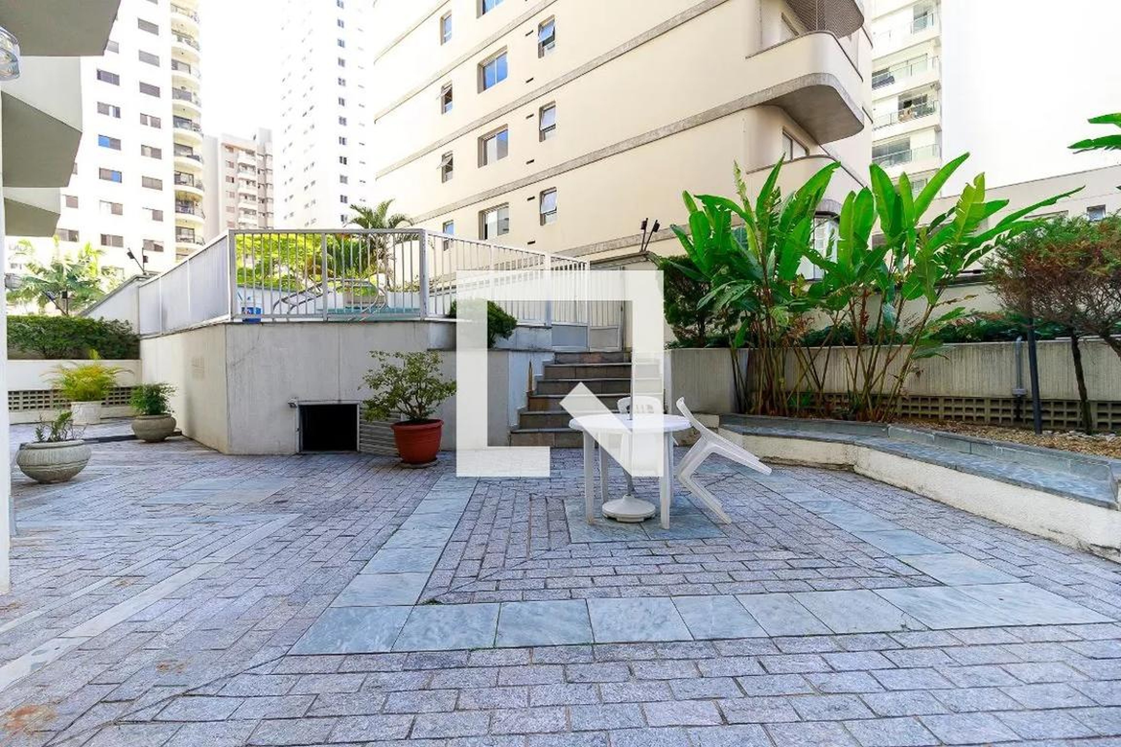 Área Comum - Edifício Indiana