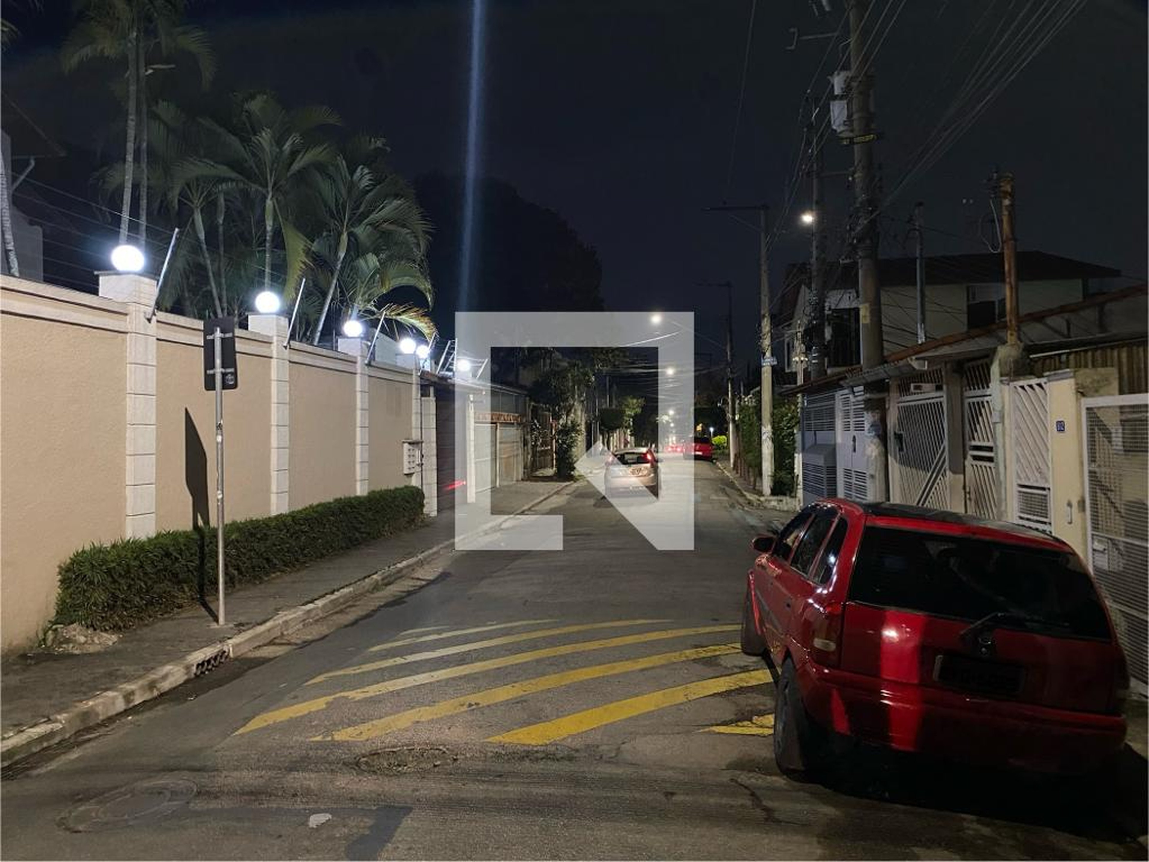 Fachada Residencial Comprida