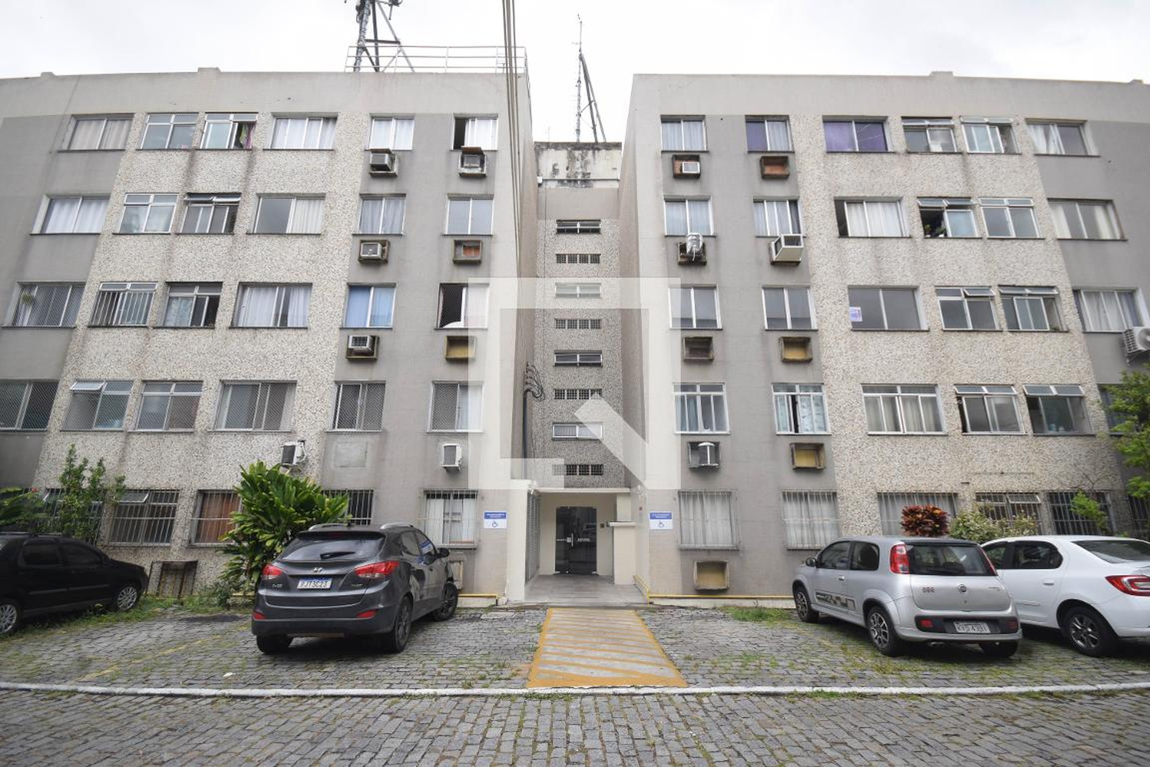 Fachada do Prédio Condomínio Solar dos Henriques