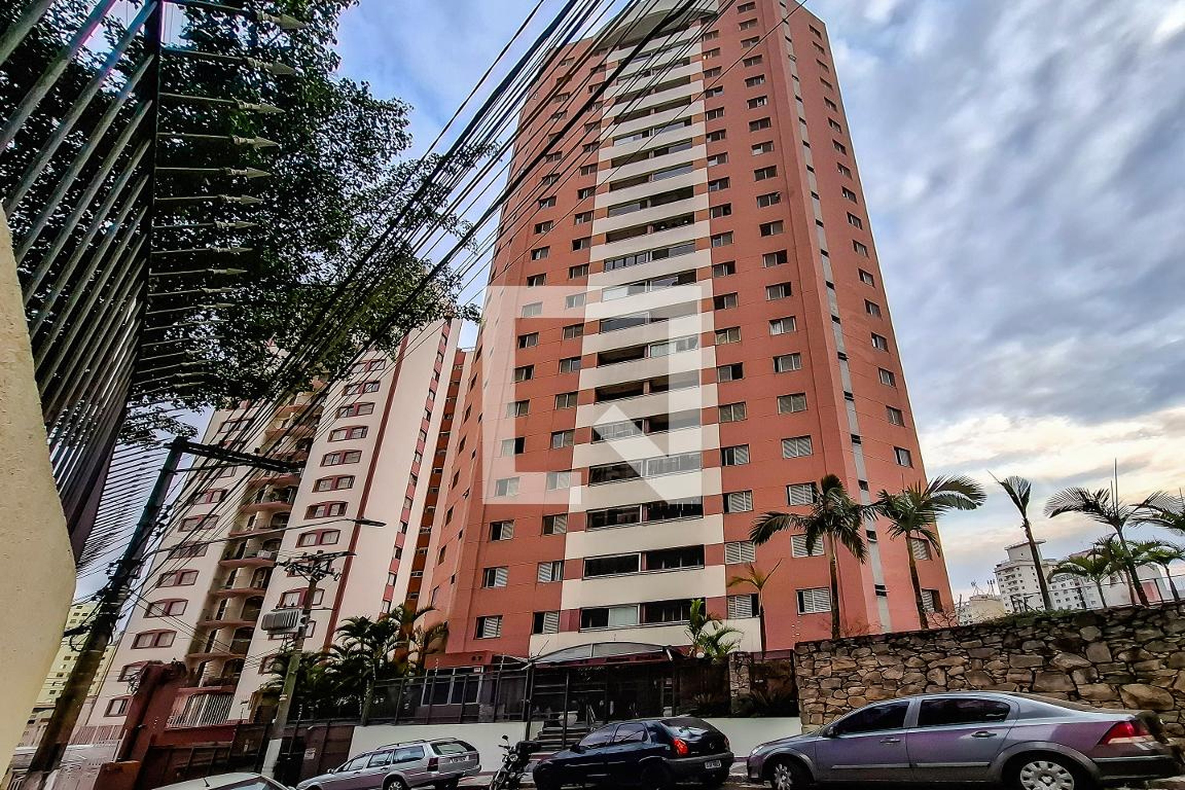 Fachada do Prédio Condomínio Queen Evellen