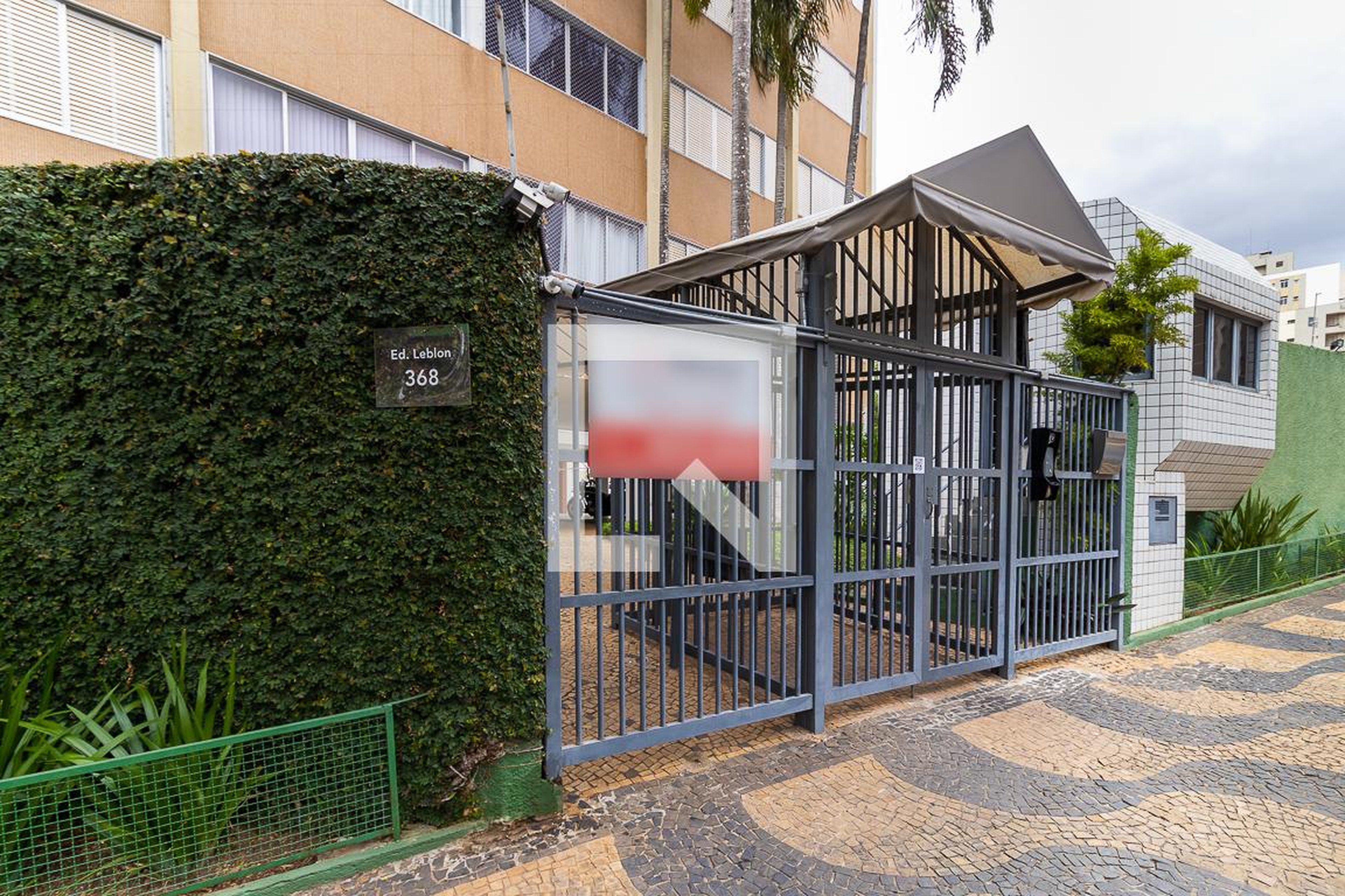 Fachada Condomínio em Rua Barão de Paranapanema, 368