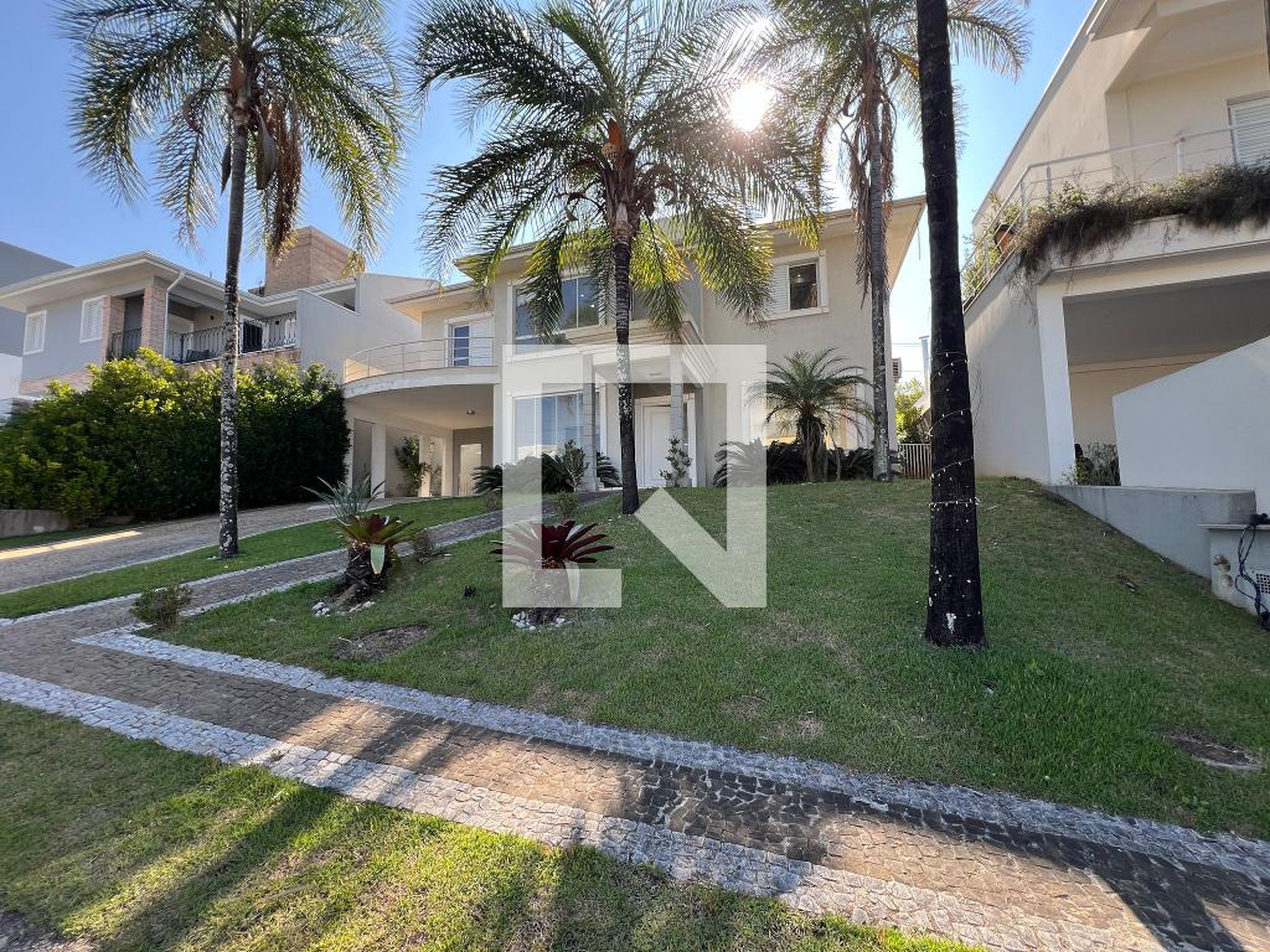 Fachada Condomínio em Rua Vicente Ângelo Bissoto, 40