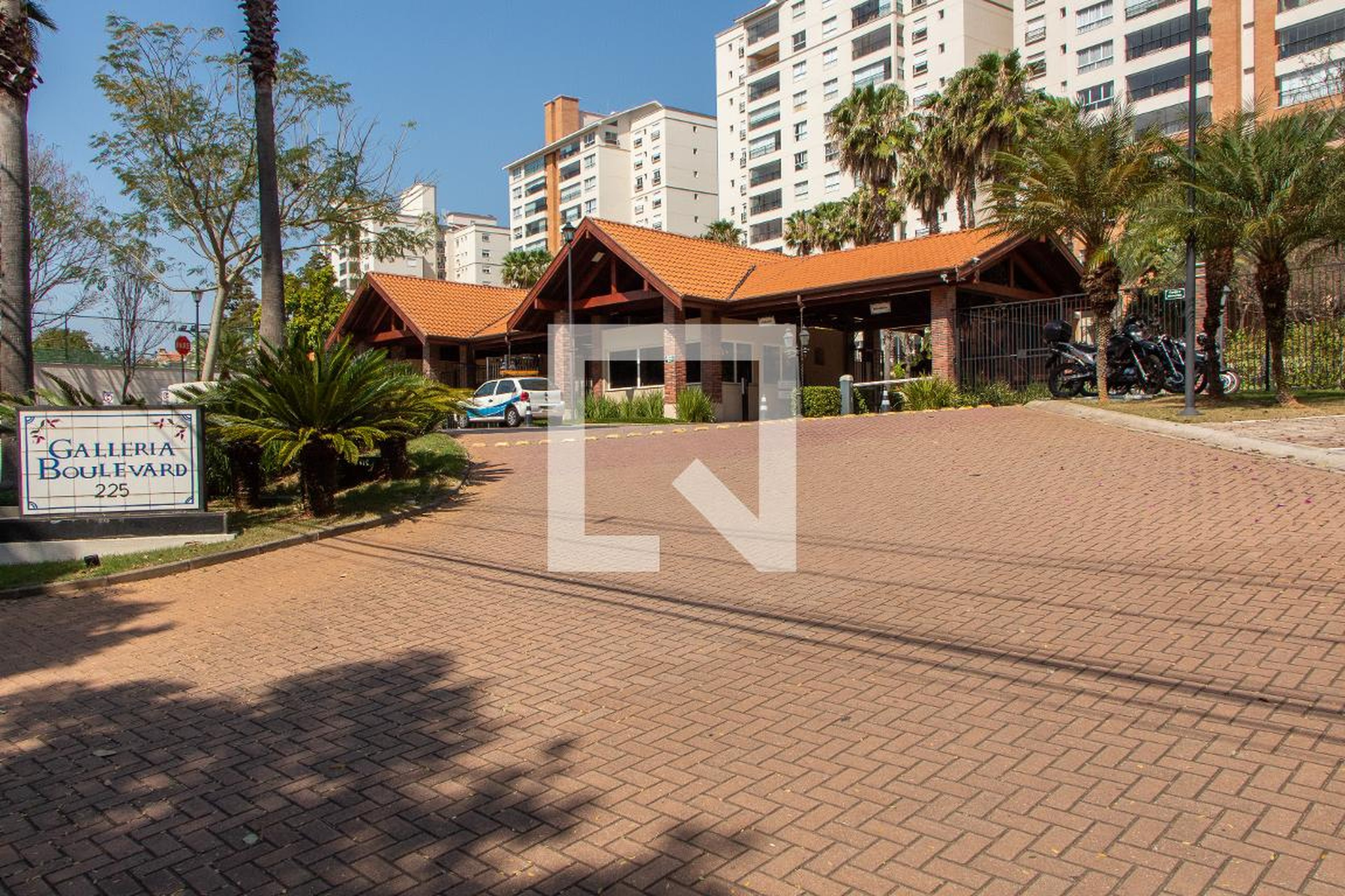 FACHADA DO CONDOMINIO Condomínio Galleria Boulevard
