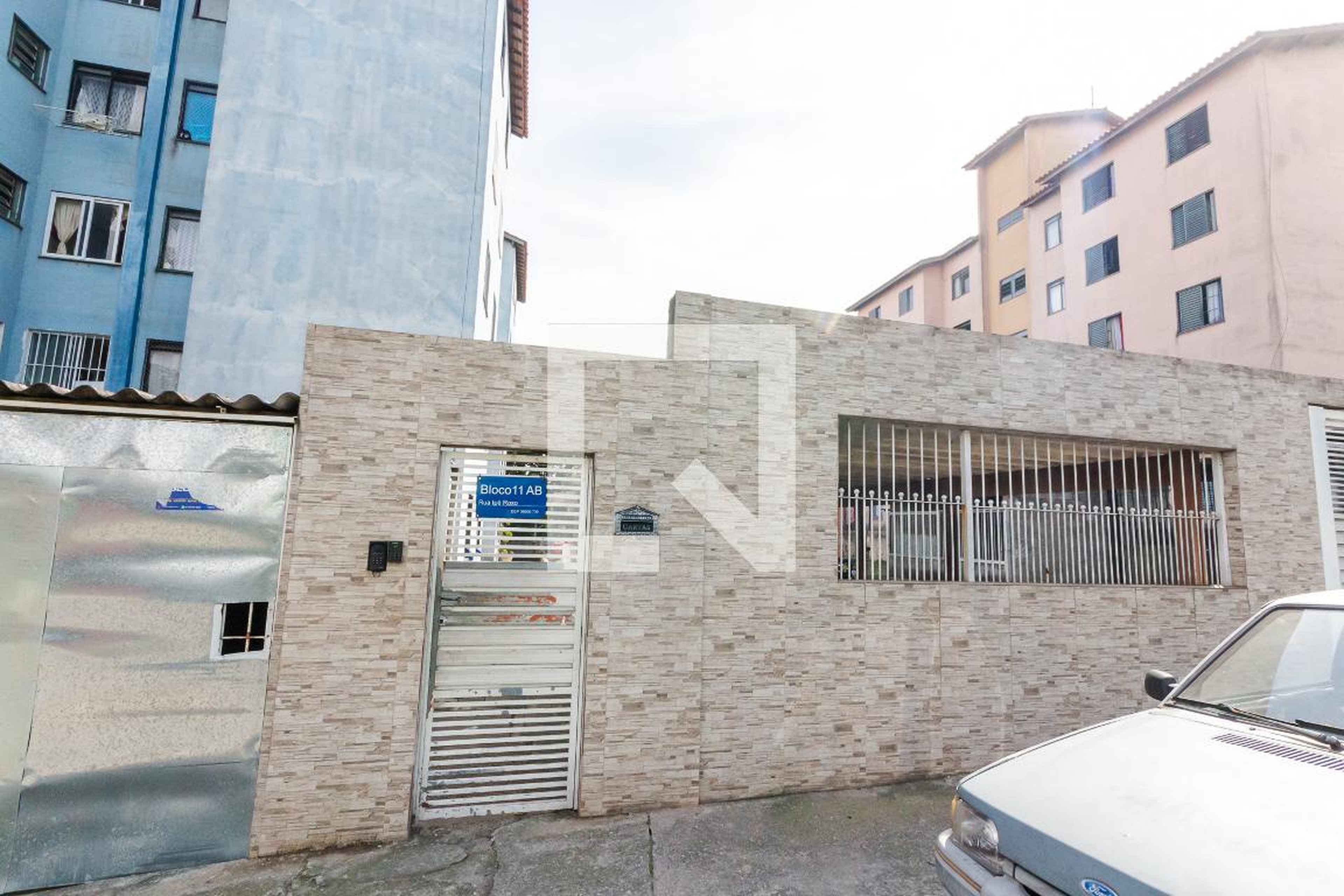 Fachada Condomínio em Rua Ipê Roxo, 11