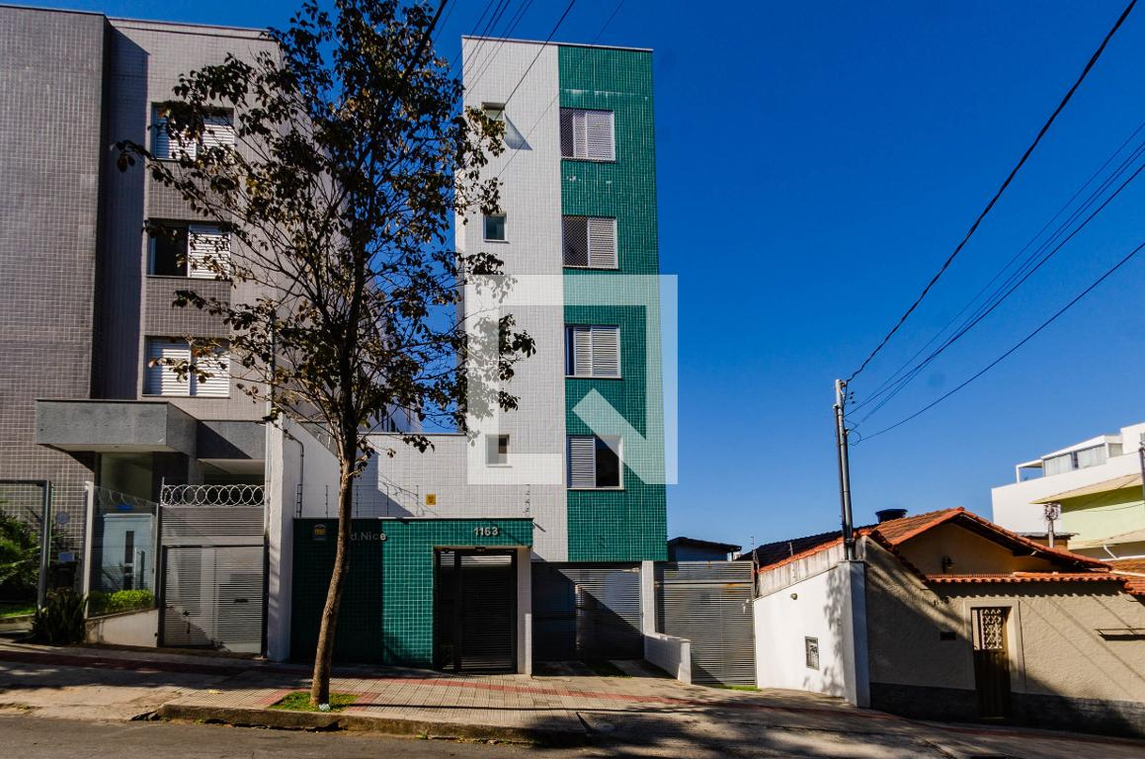Fachada Condomínio em Rua Lindolfo de Azevedo, 1163
