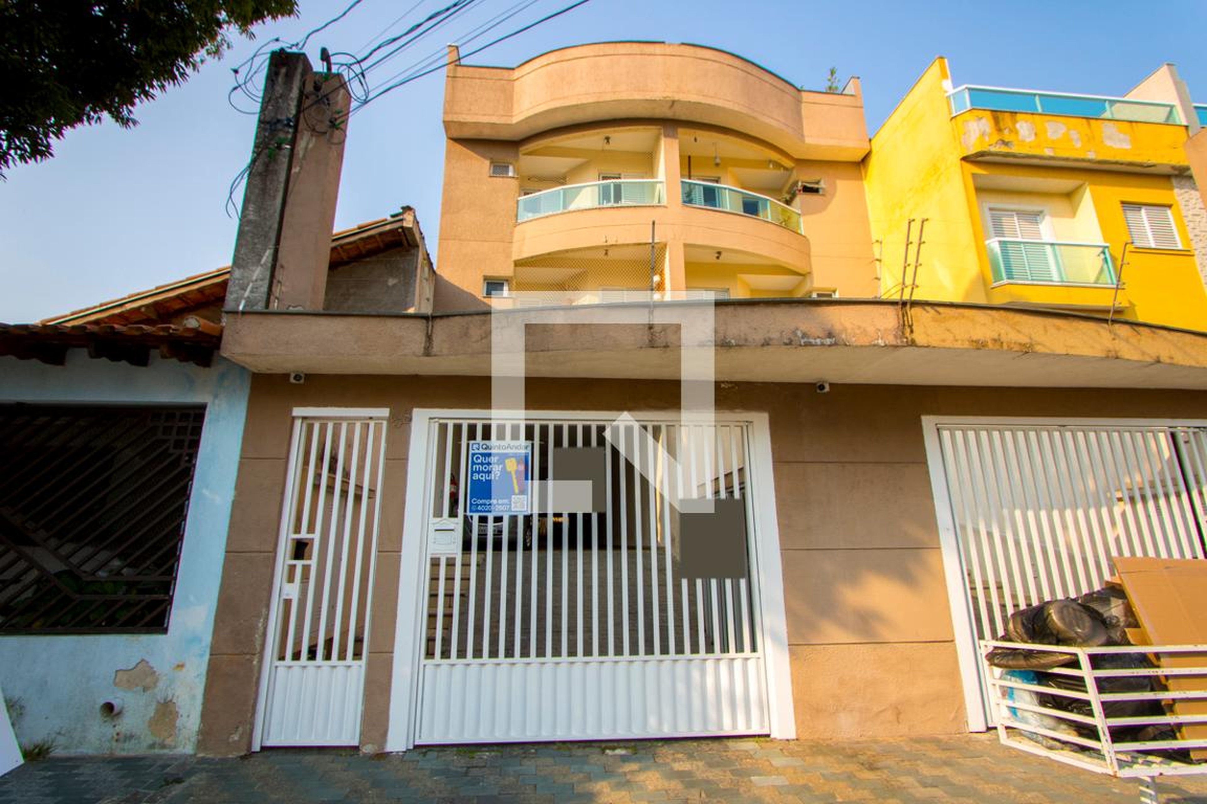 Fachada Condomínio em Rua Bororós, 58