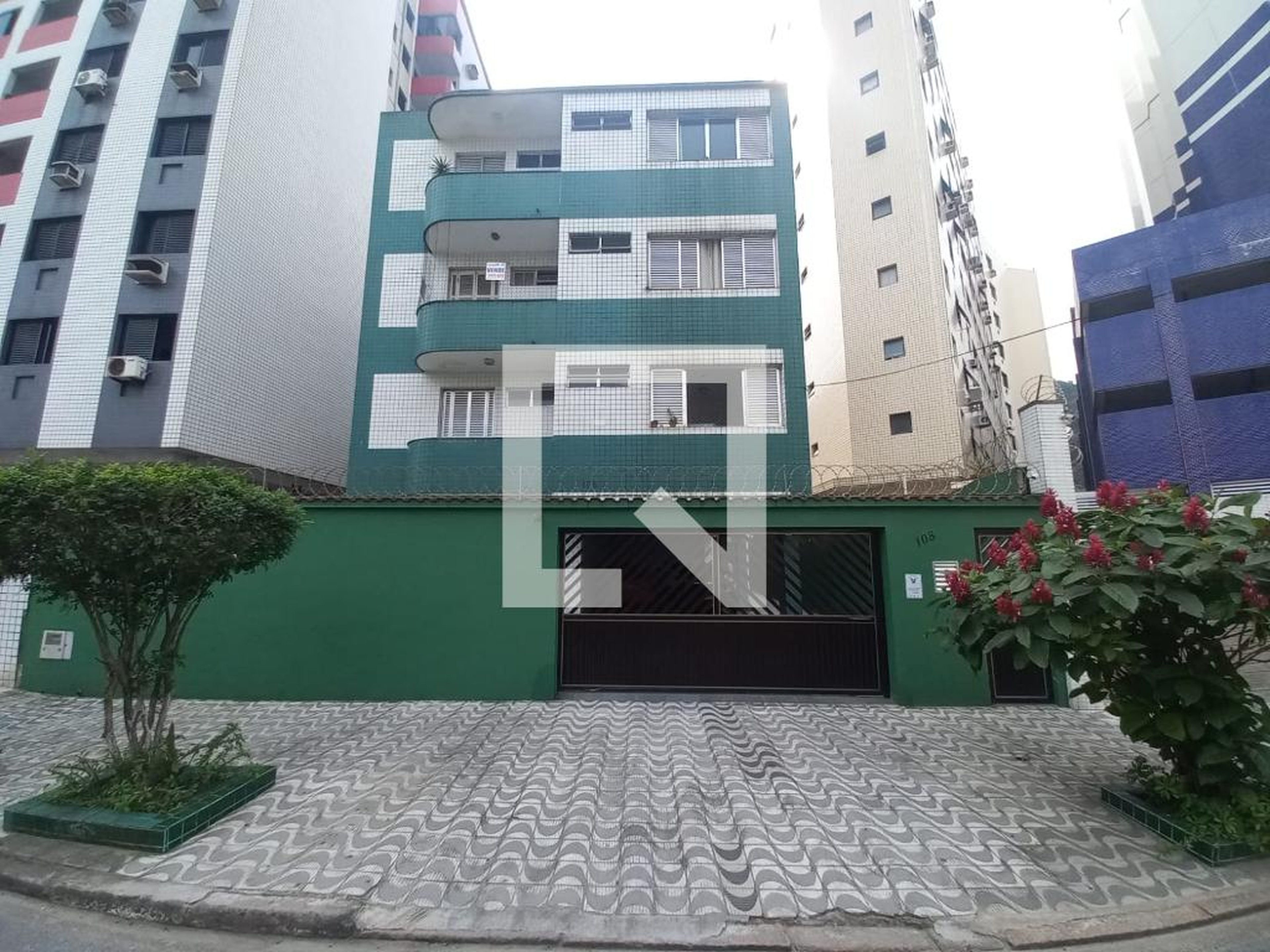 Fachada do Prédio Condomínio Leny