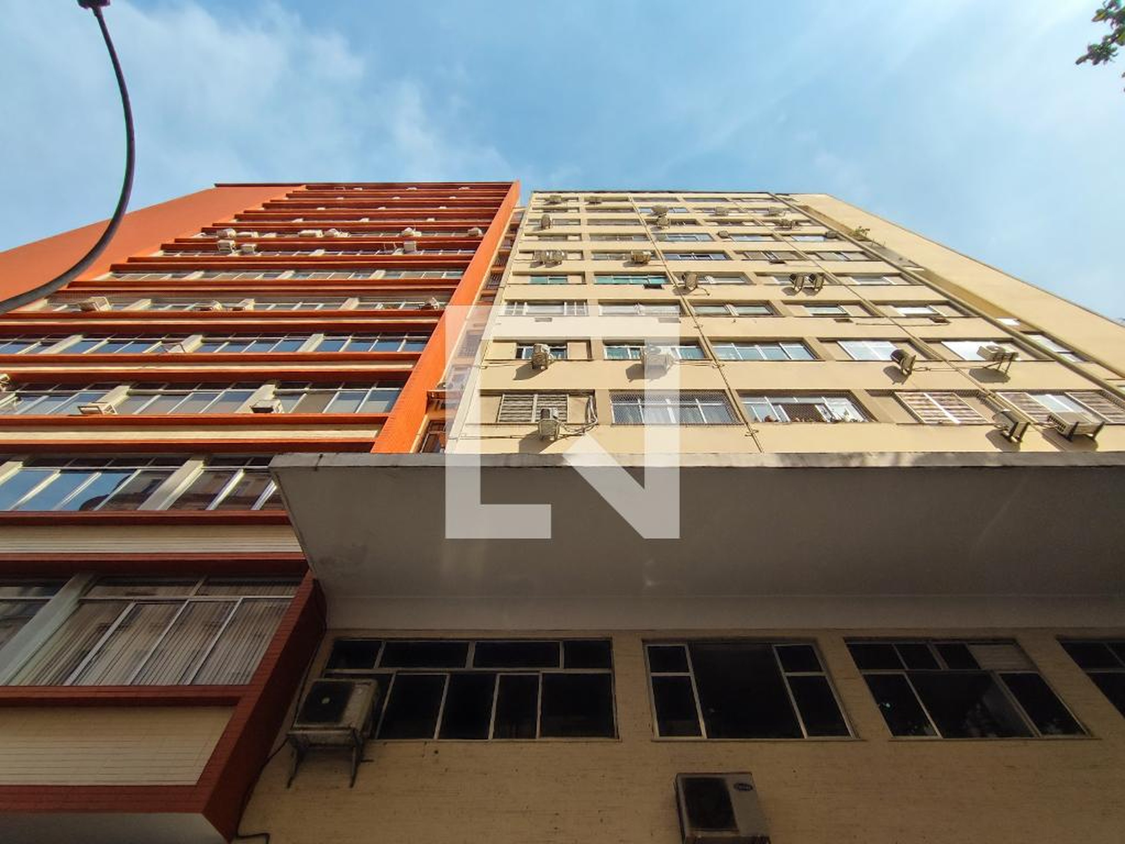 Fachada Condomínio em Rua Barão de Ipanema, 26