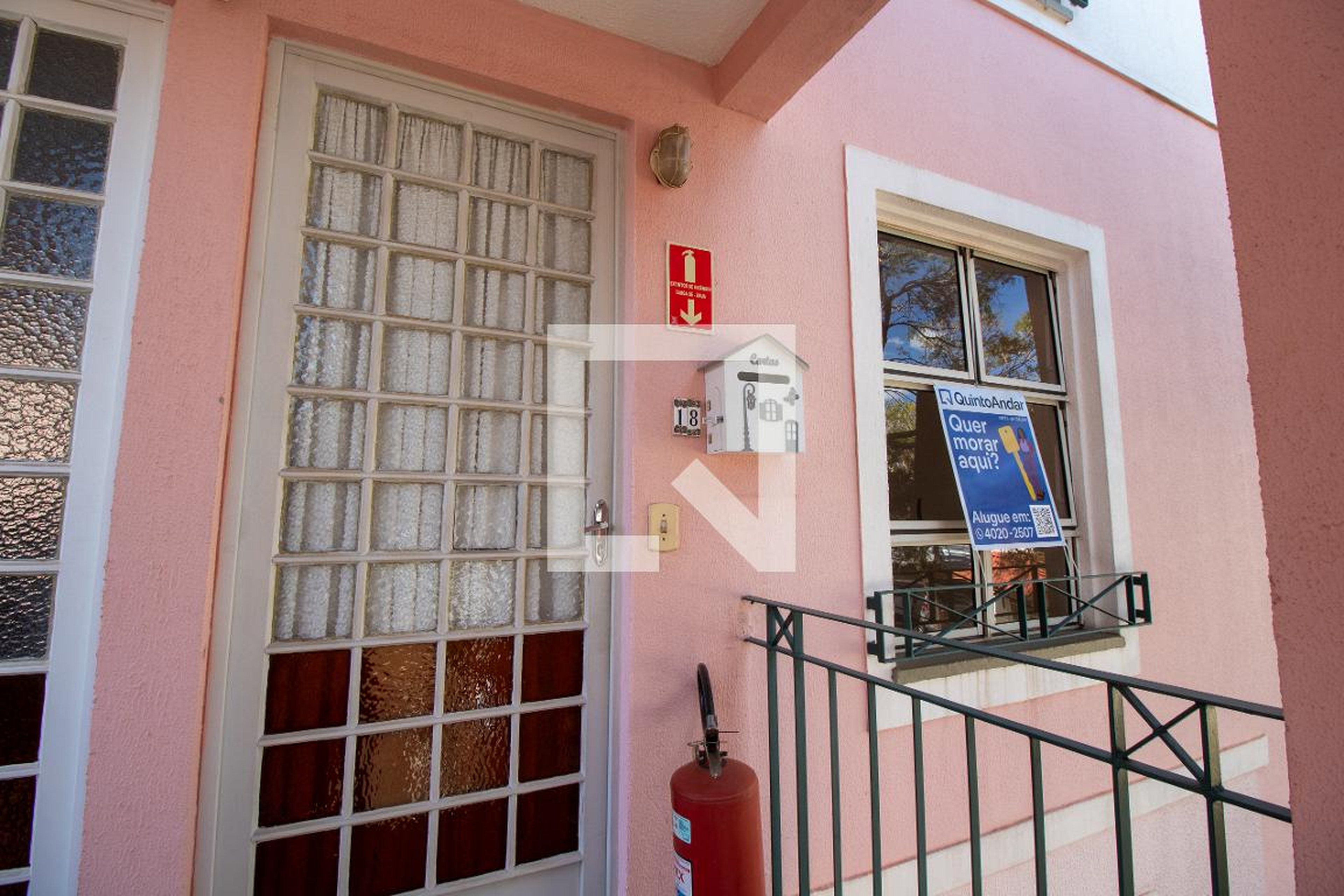 Fachada Condomínio Violetas