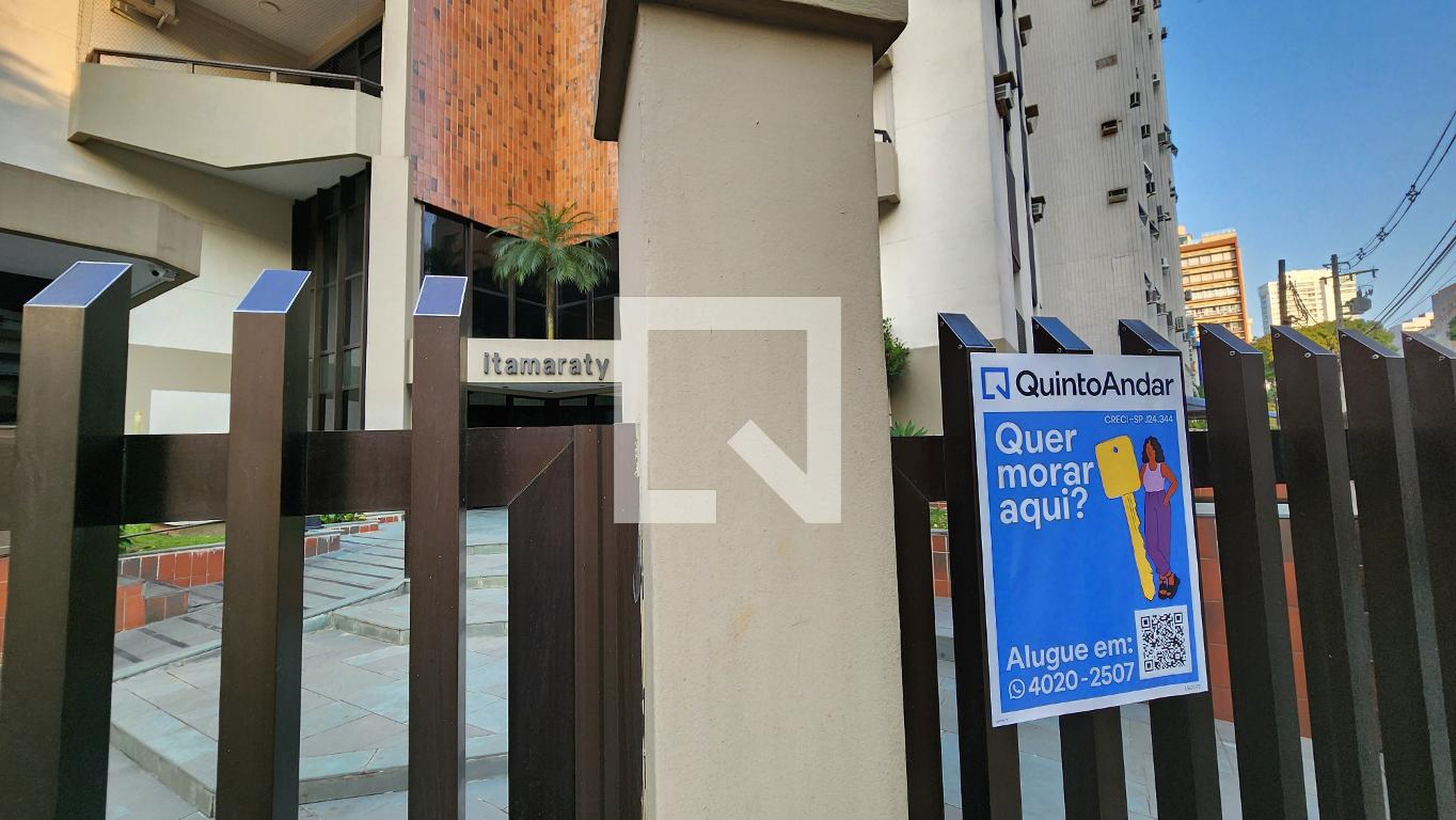 Fachada Condomínio Itamaraty