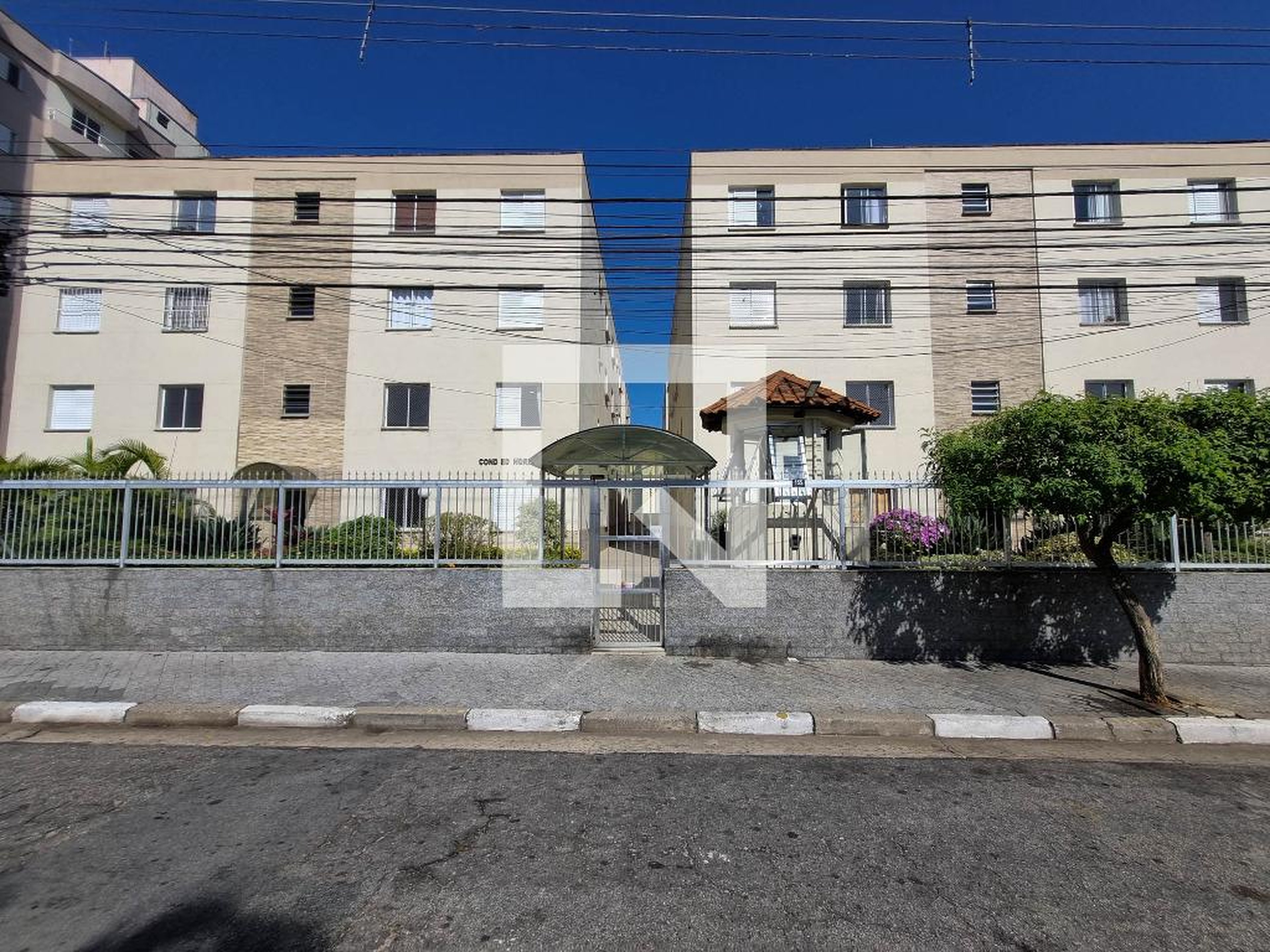 Fachada do Condomínio Condomínio ed Horizonte 155