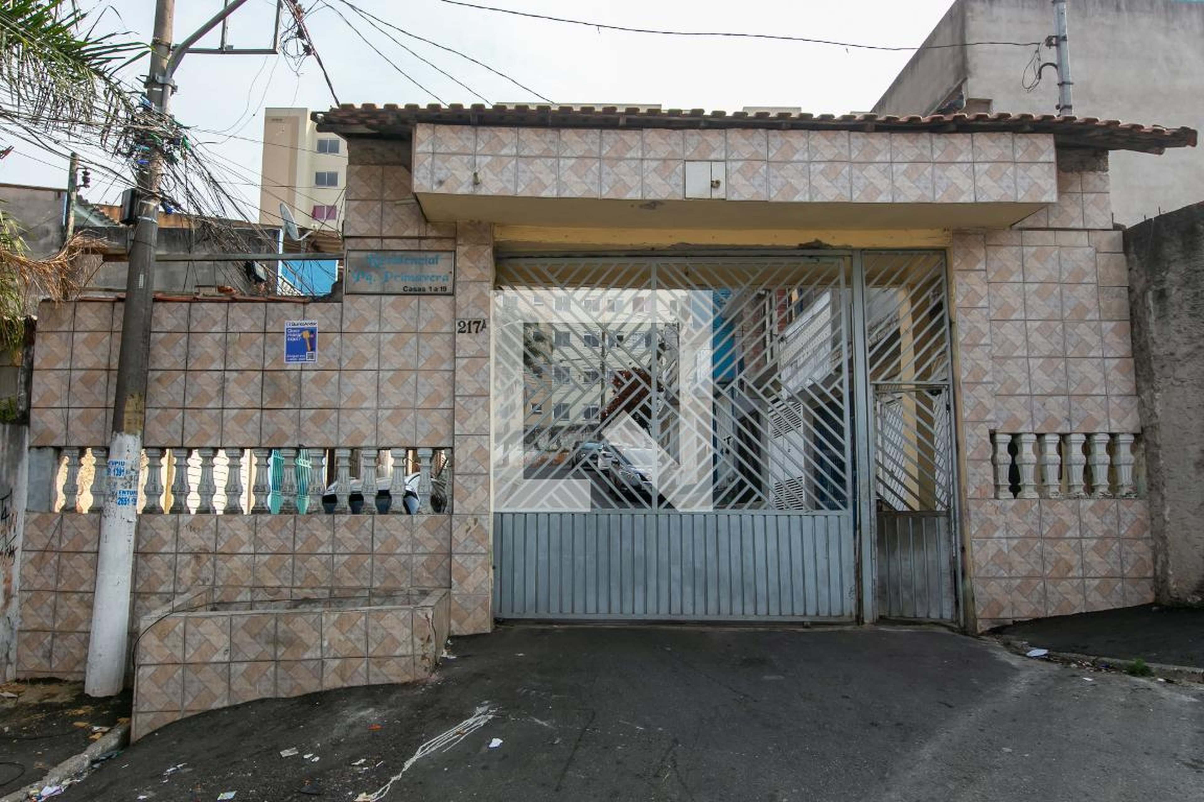 Fachada do Condomínio Condomínio em Rua Estevan de Araújo Almeida, 217