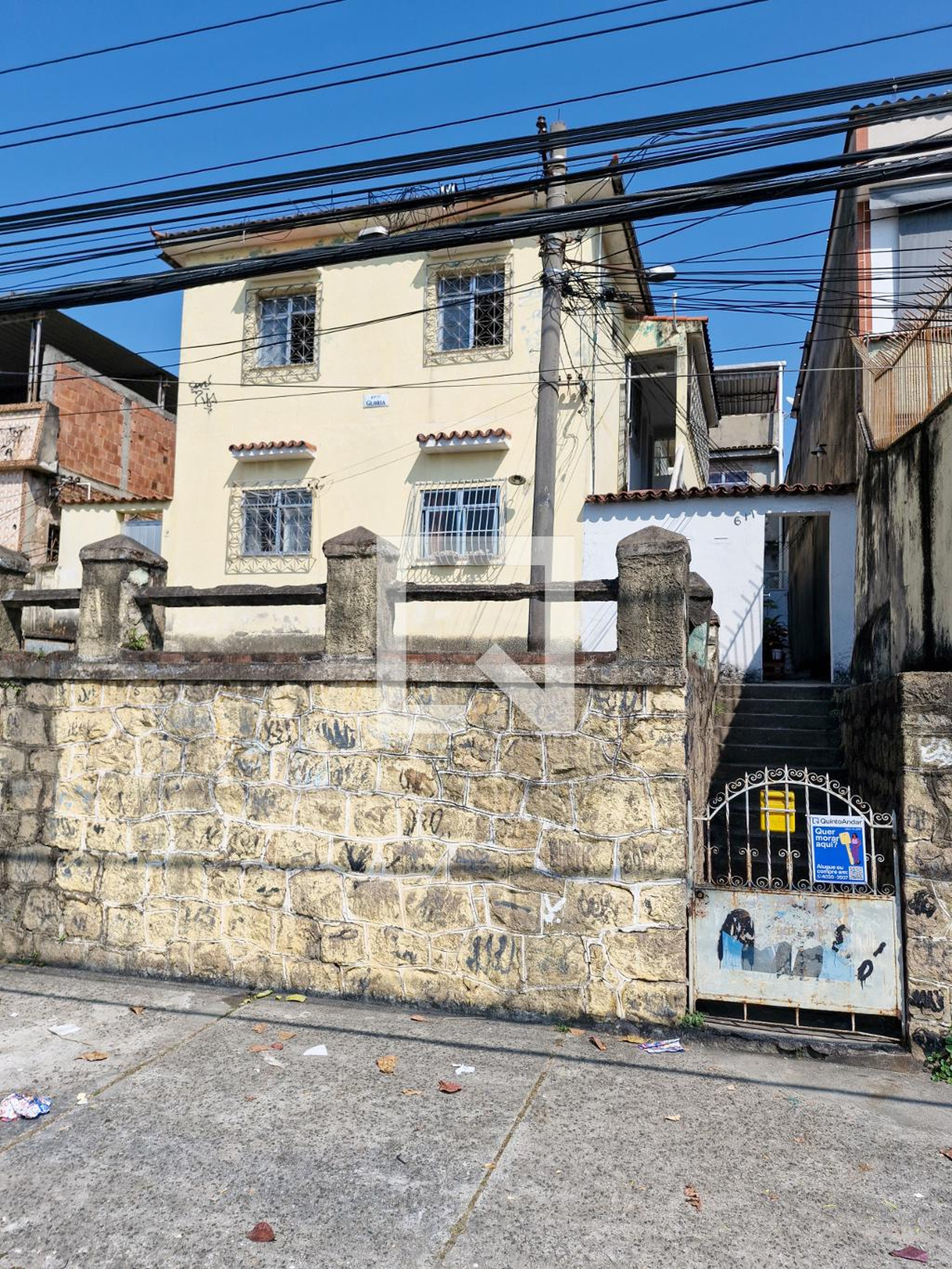 Fachada Condomínio em Estrada Coronel Vieira, 611