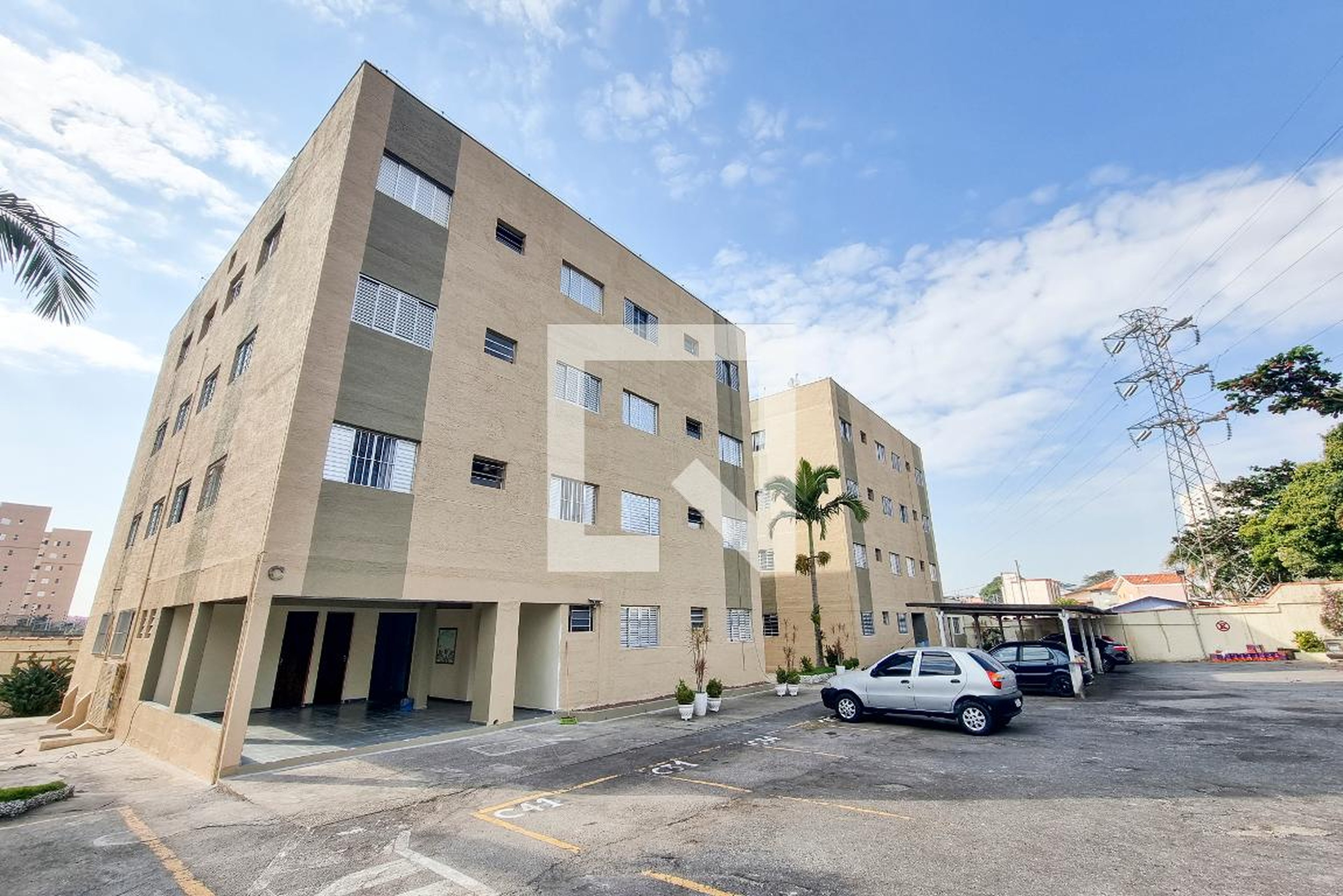 Fachada Residencial Revoada