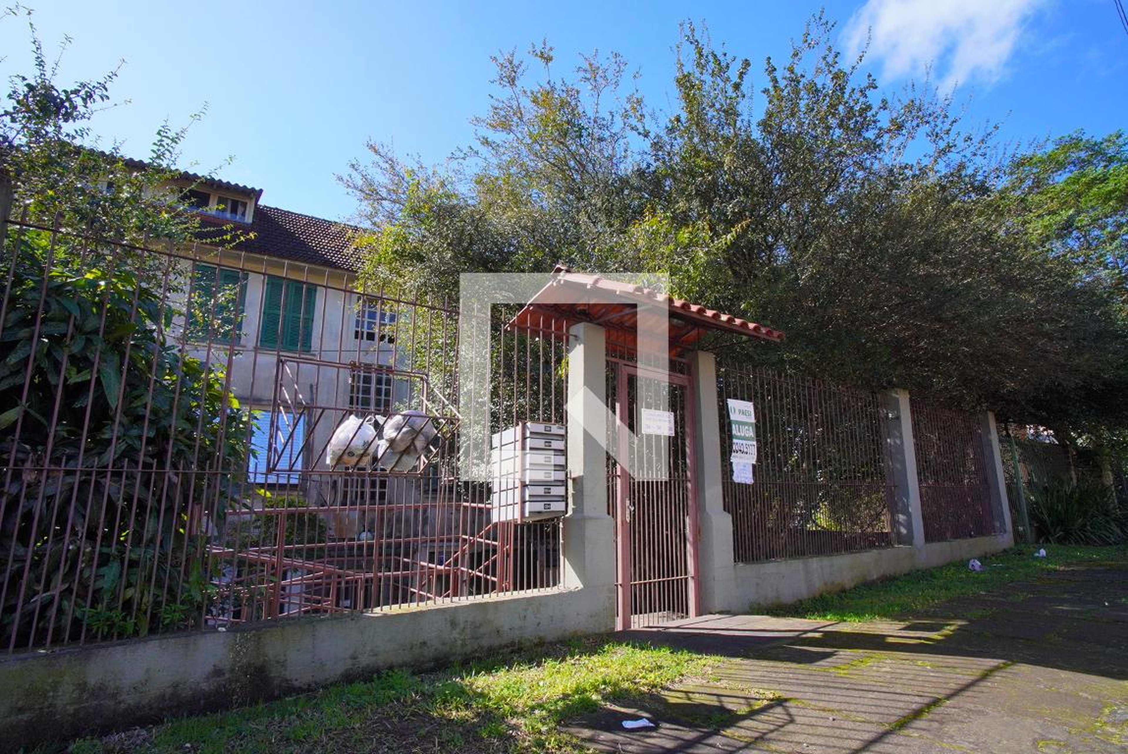 Fachada Condomínio em Rua 24 de Junho, 398