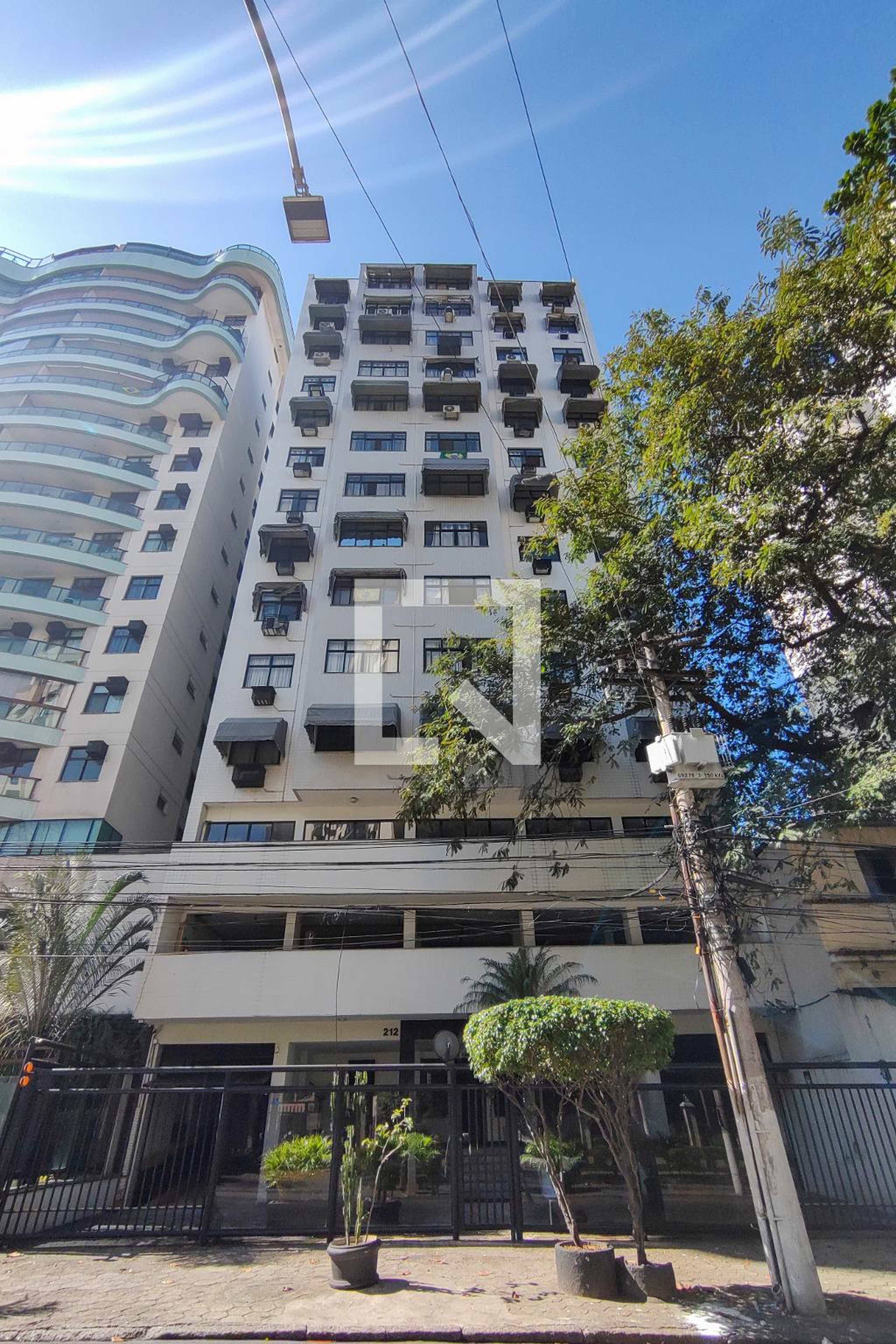 Fachada do Prédio Condomínio Eng.pinio Lempert