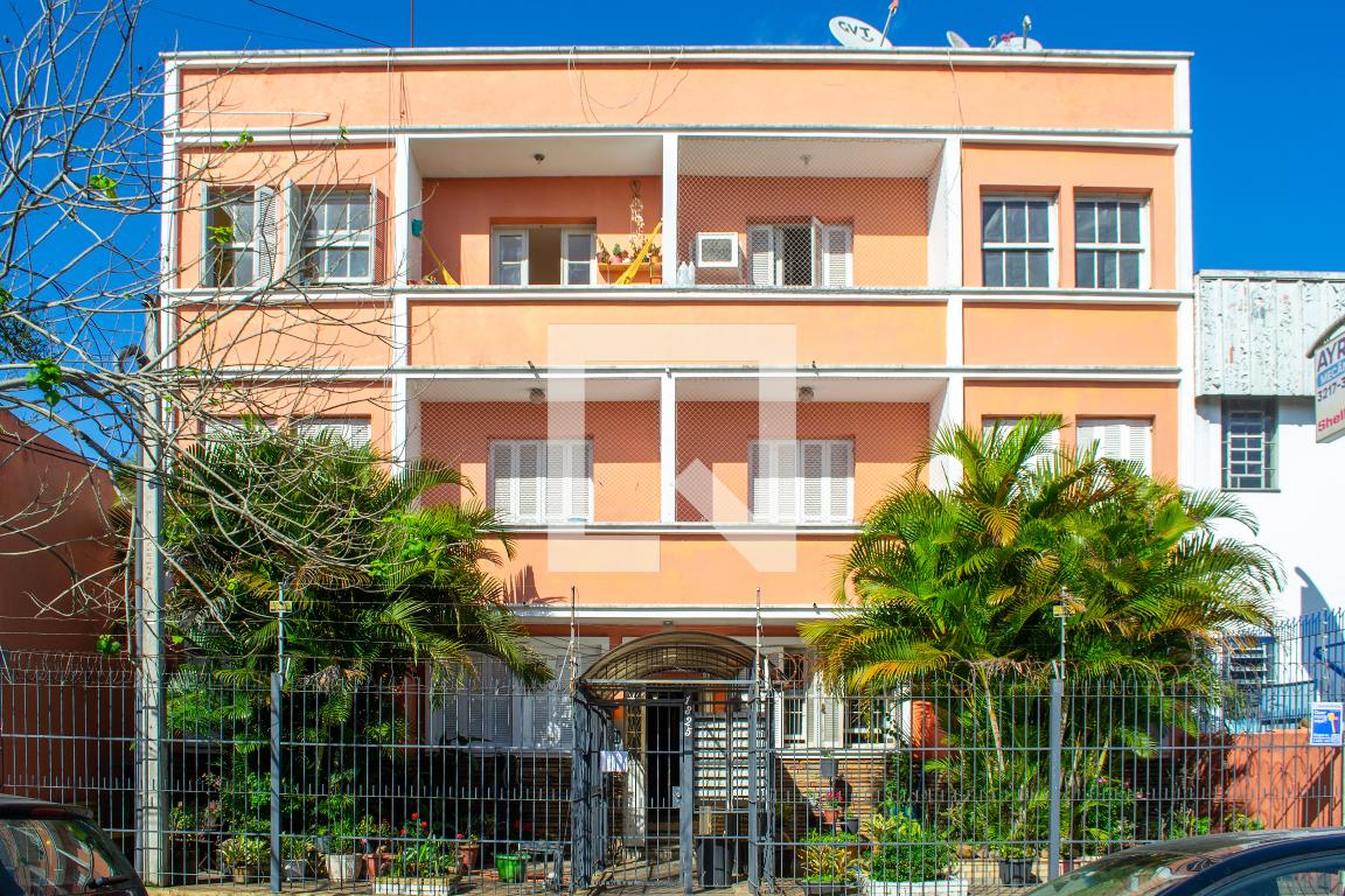 Fachada Condomínio em Rua Marcílio Dias, 1325