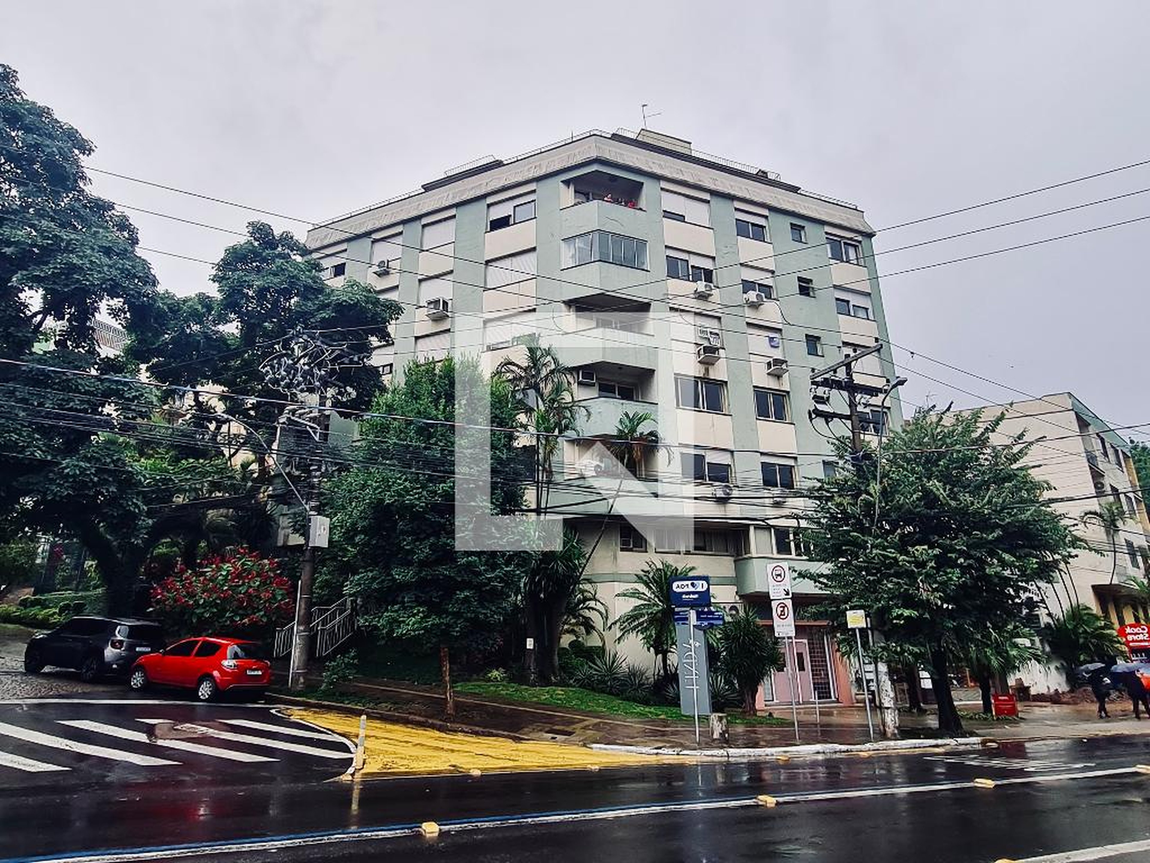 Fachada Condomínio em Rua Felicíssimo de Azevedo, 1500