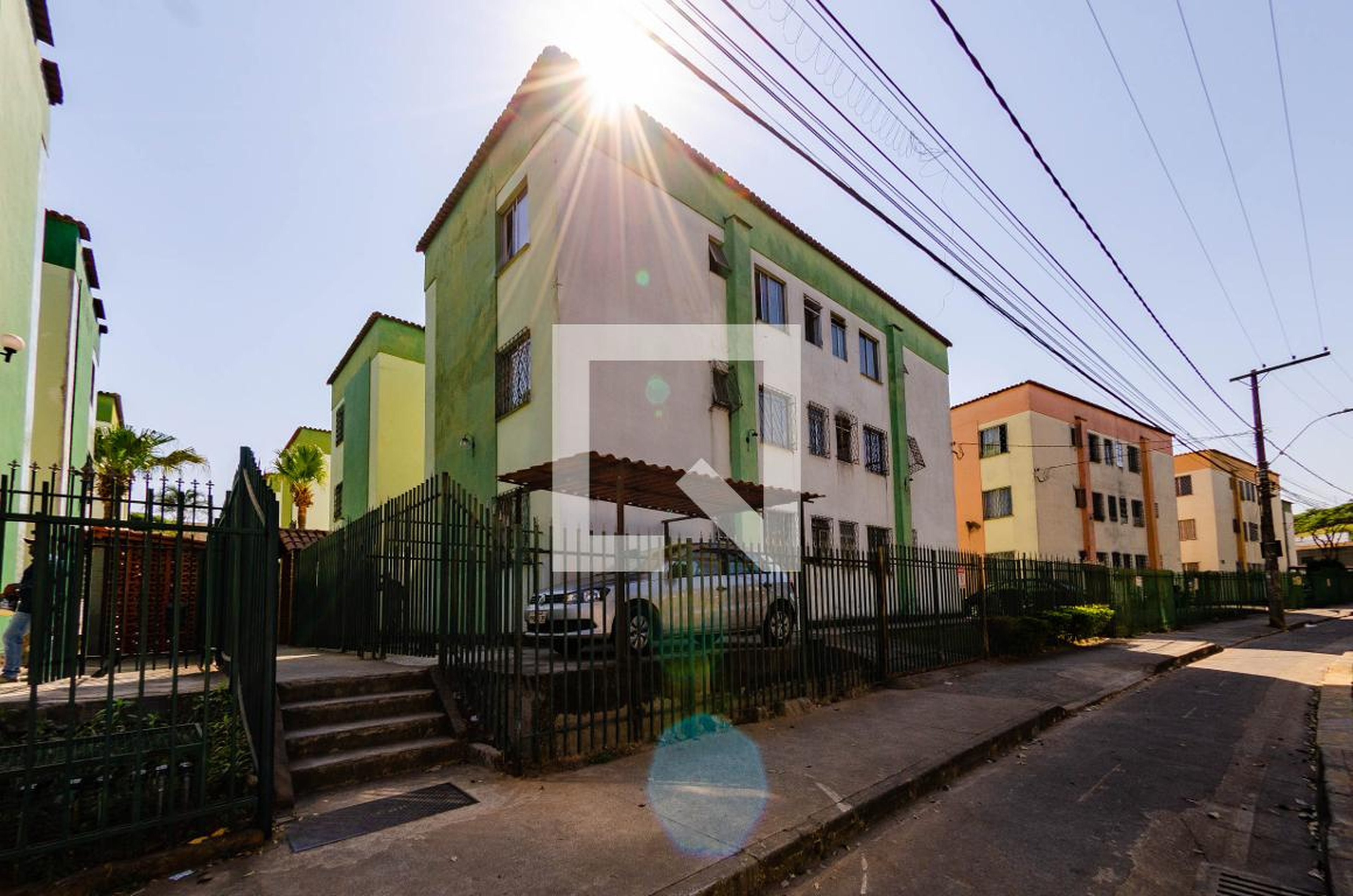 Fachada Condomínio em Rua Itamar Teixeira, 205