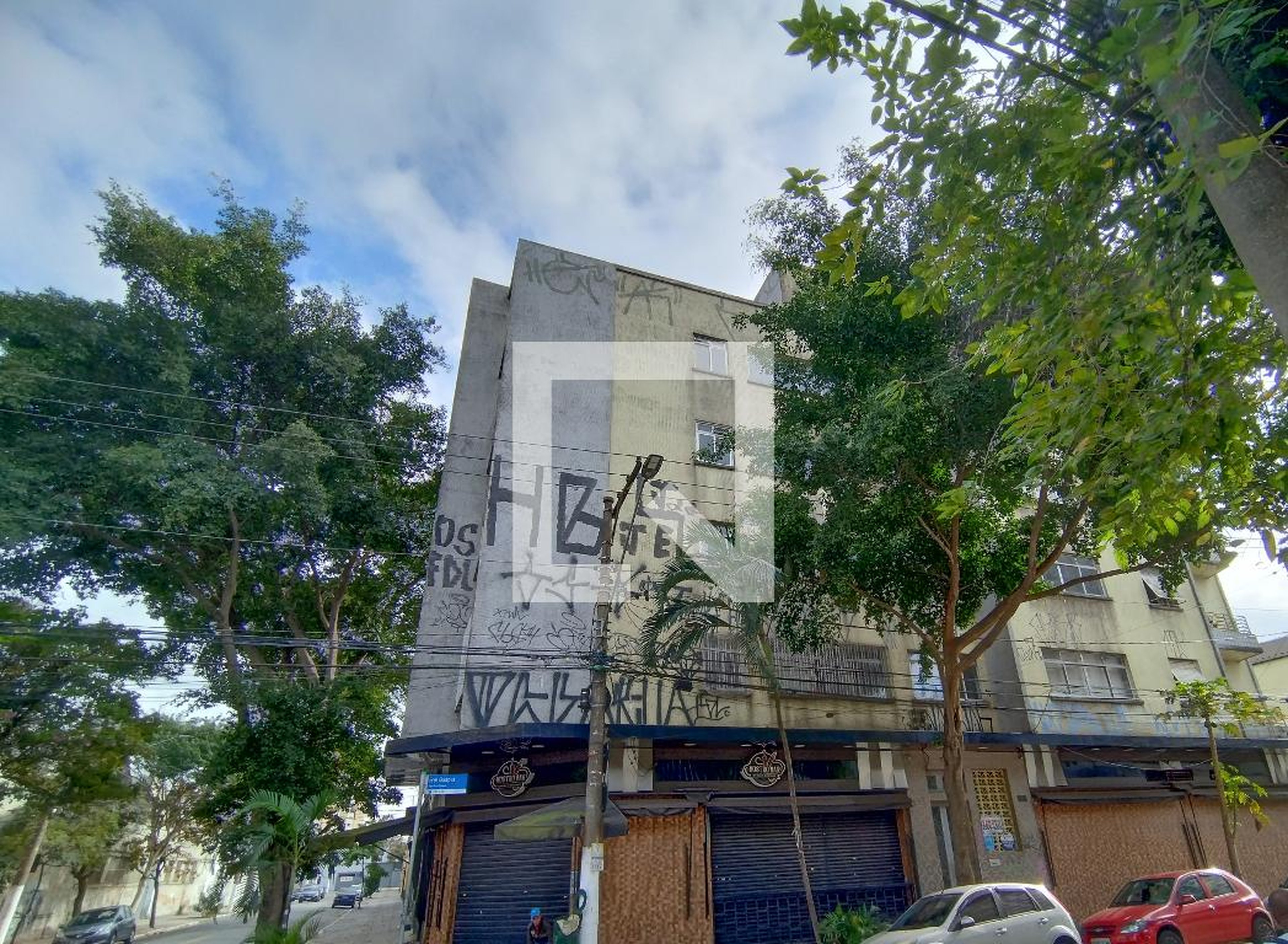 Fachada Condomínio em Rua Frei Gaspar, 167