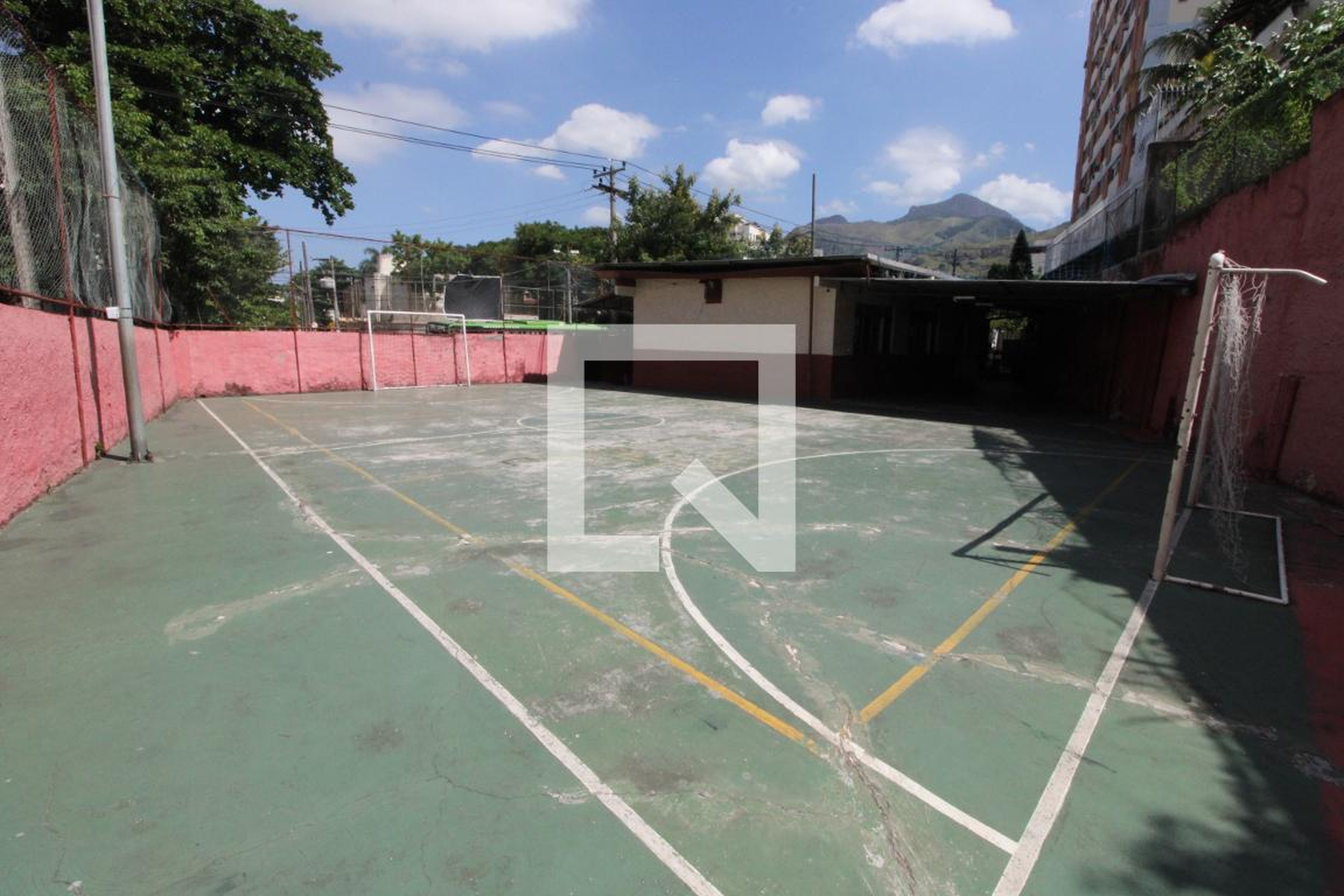 Quadra Esportiva - Roselien II