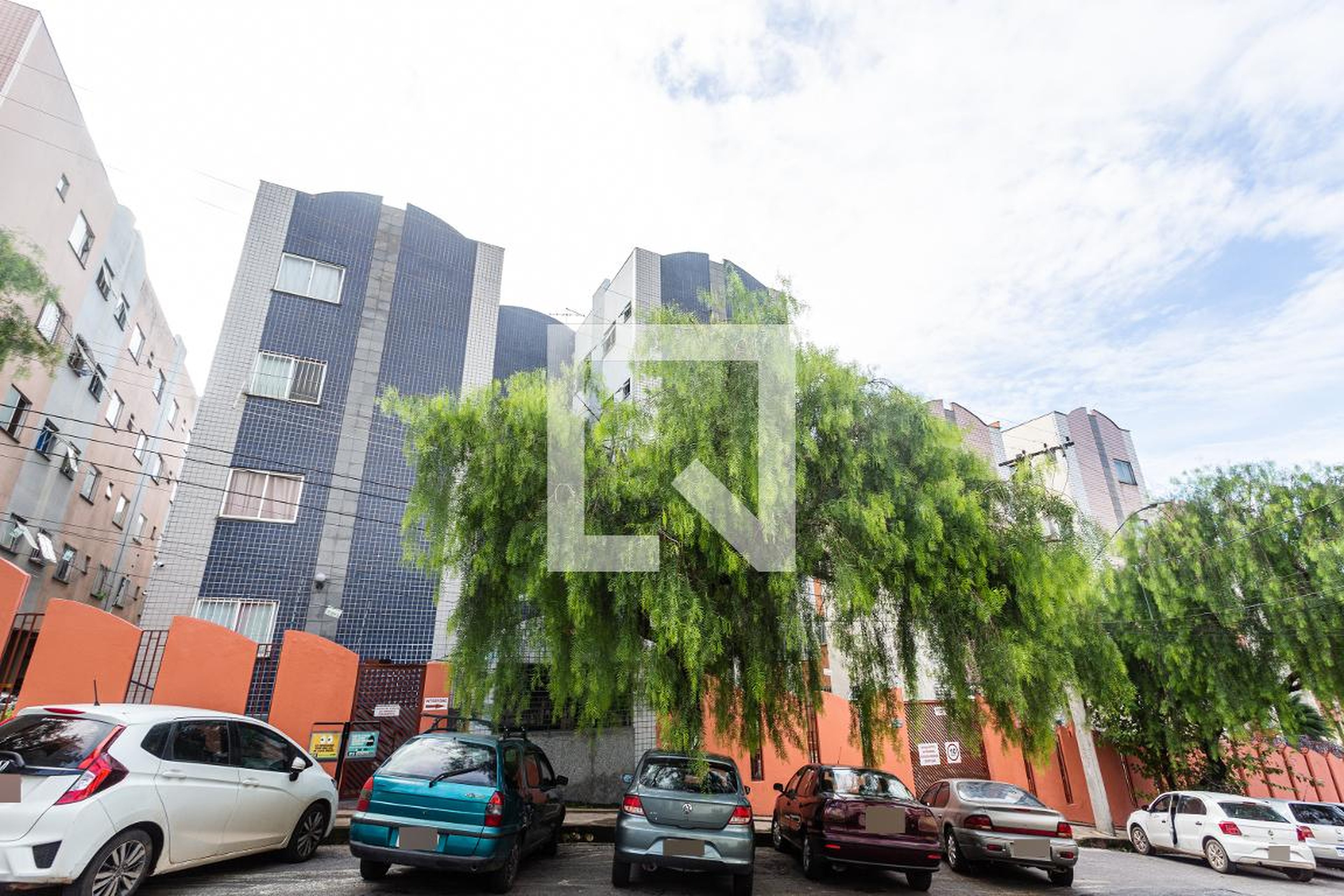 Fachada Condomínio em Rua Jacuí, 30