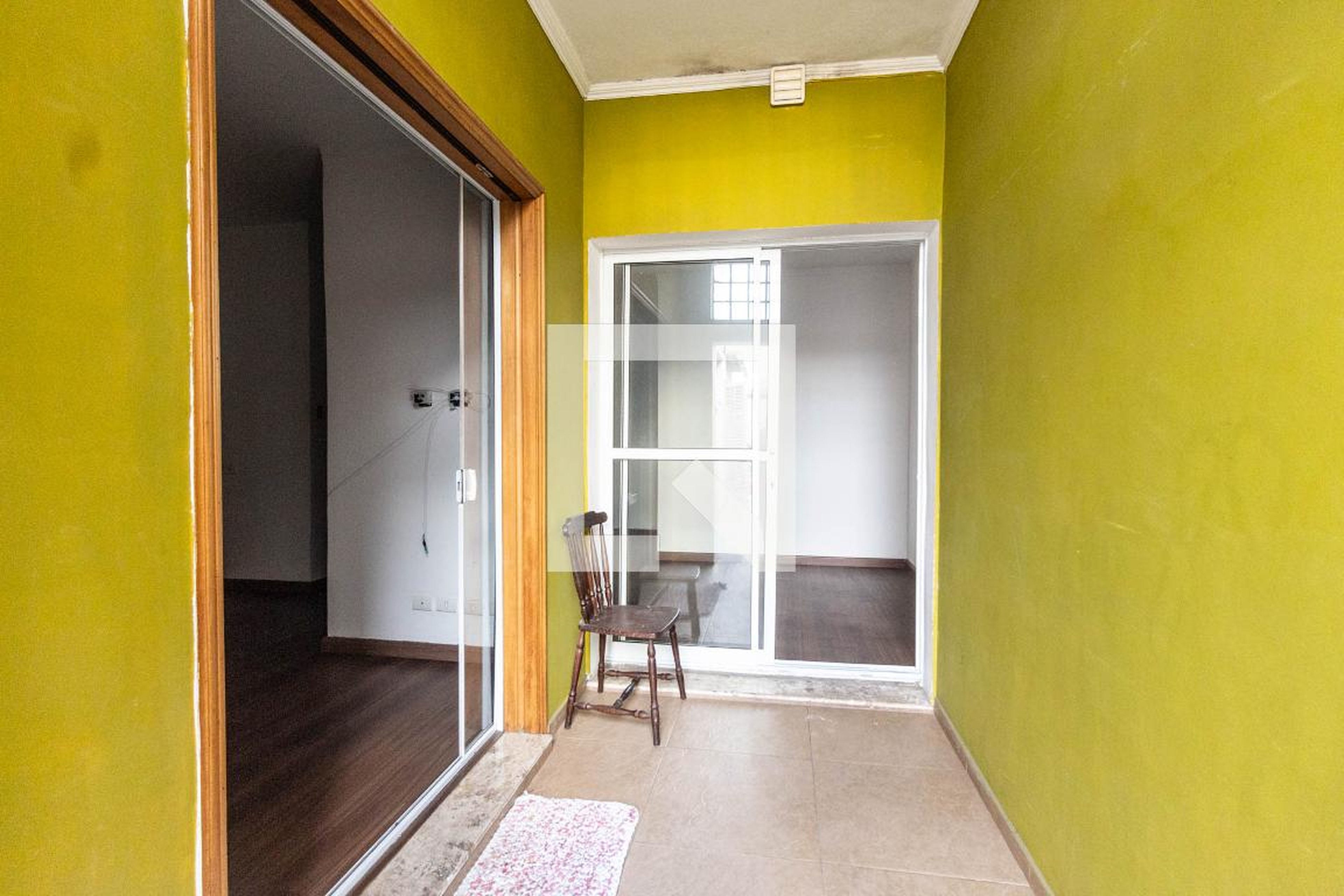 Hall - Armando Rossi