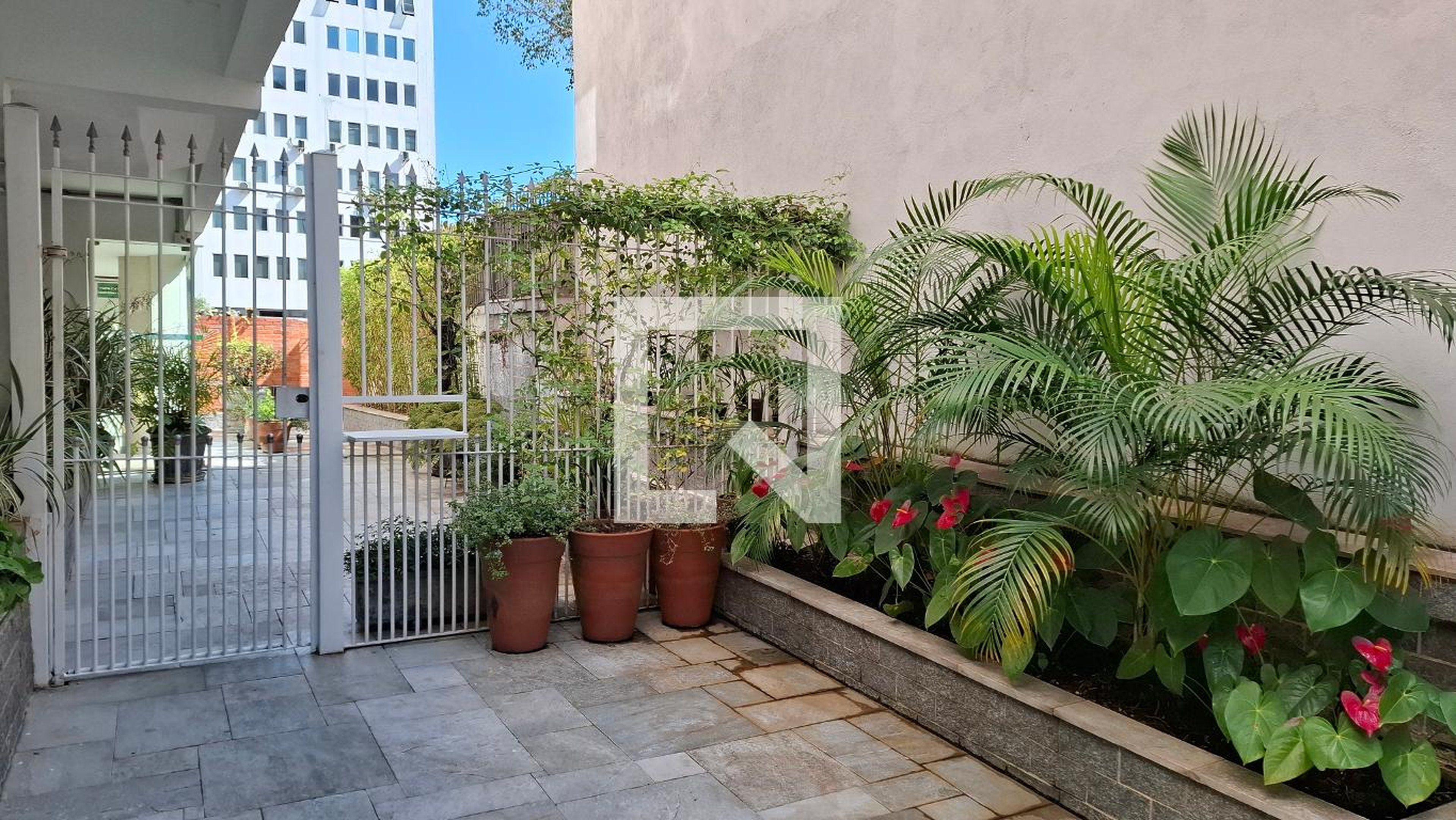 Entrada do Prédio - Edifício Hemag VII