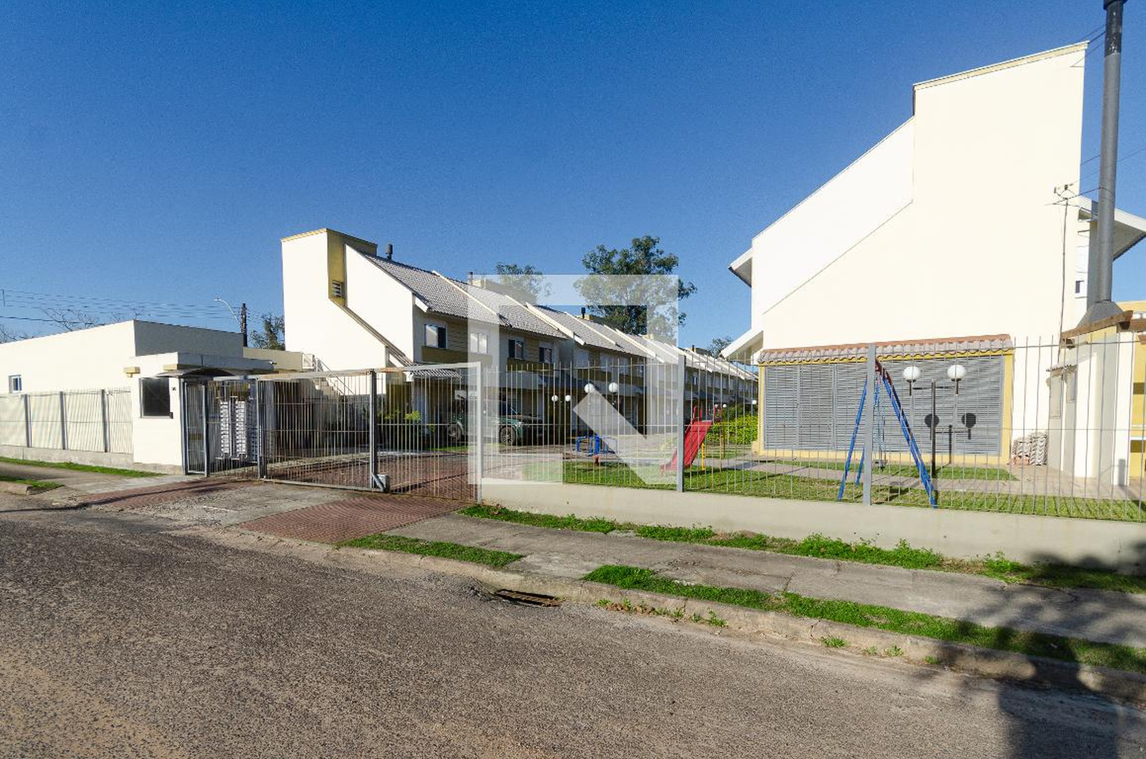 Fachada do Condomínio Condomínio Vida Nova Garden I