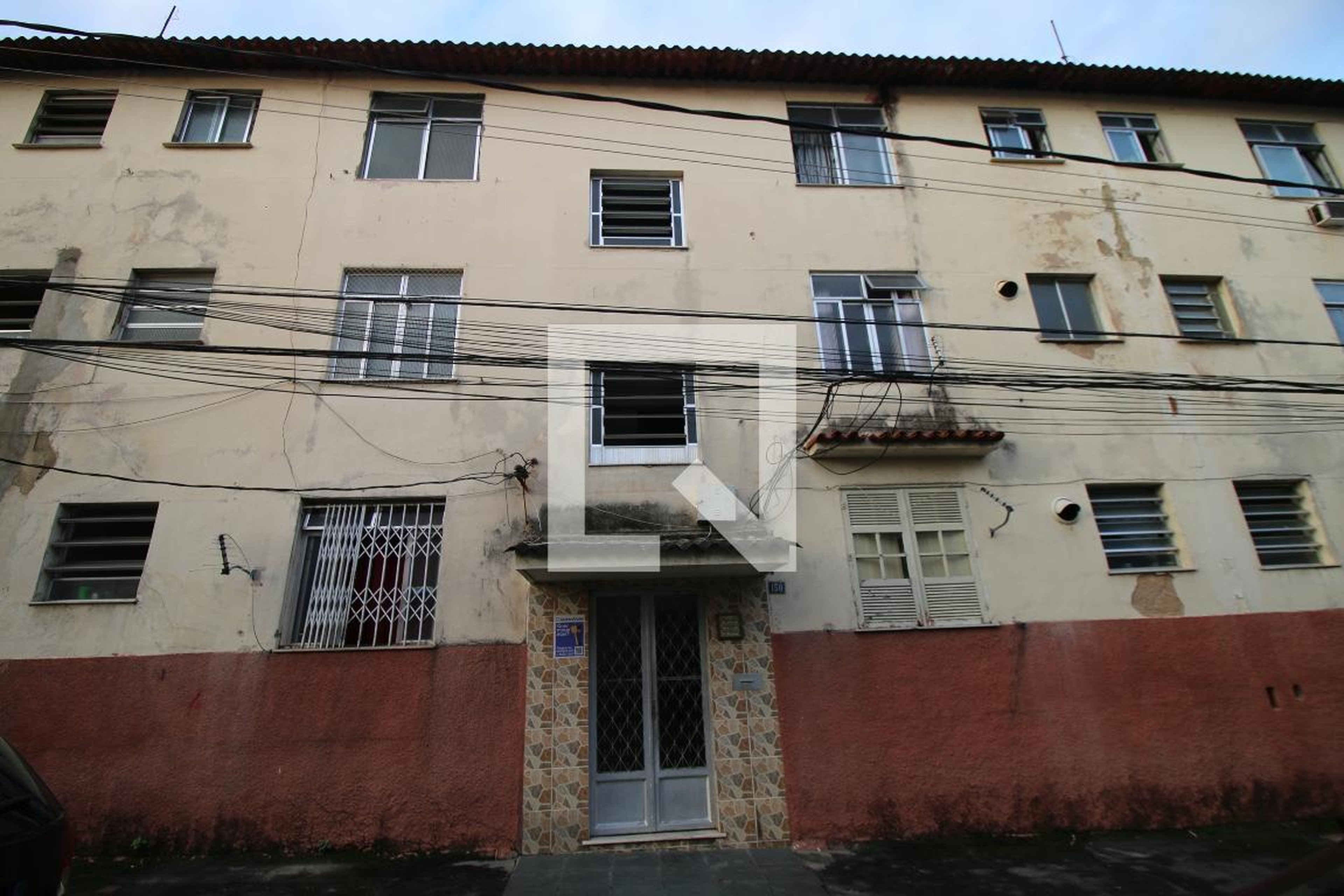 Fachada do Prédio Condomínio em Rua Francisco Venâncio Filho, 150