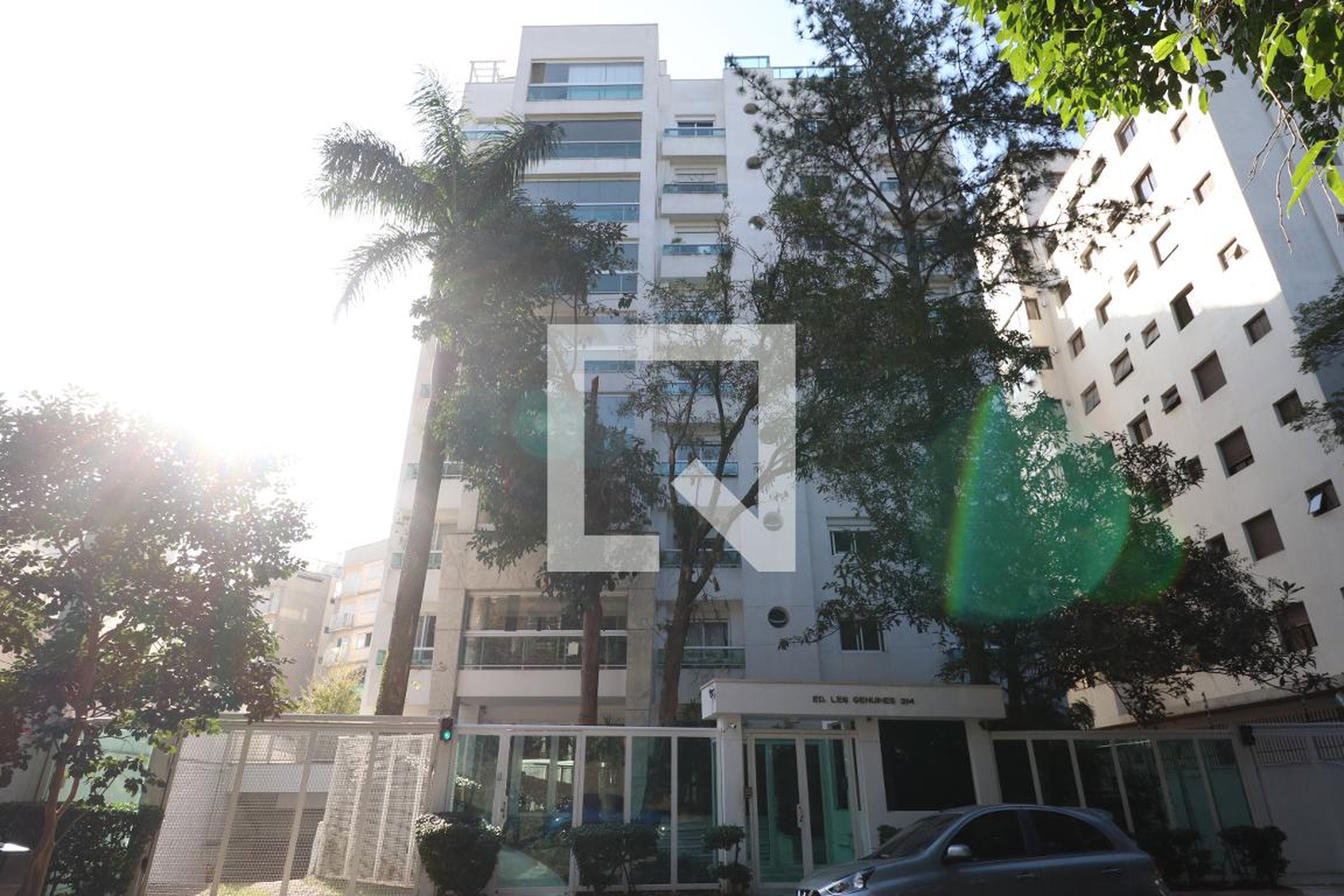 Fachada Edifício Les Genuines