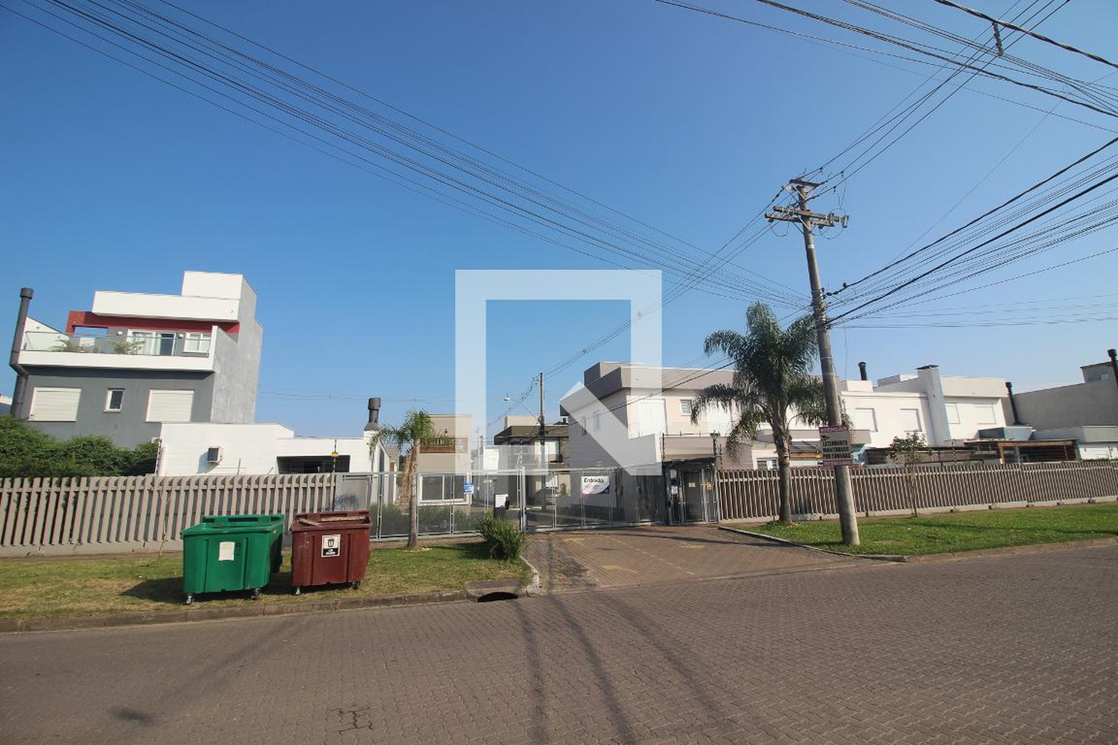 Fachada do condomínio Condomínio Lago Bella Morano