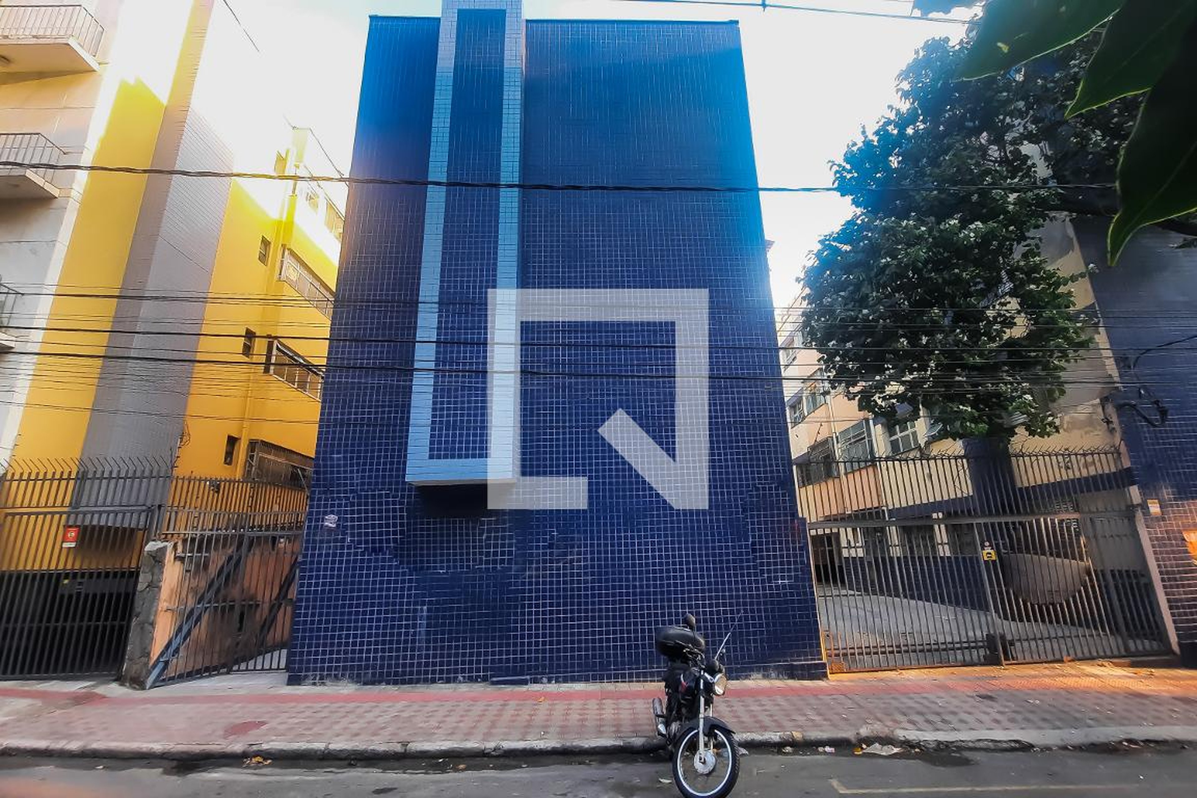 Fachada Condomínio em Rua Coronel Fulgêncio, 354