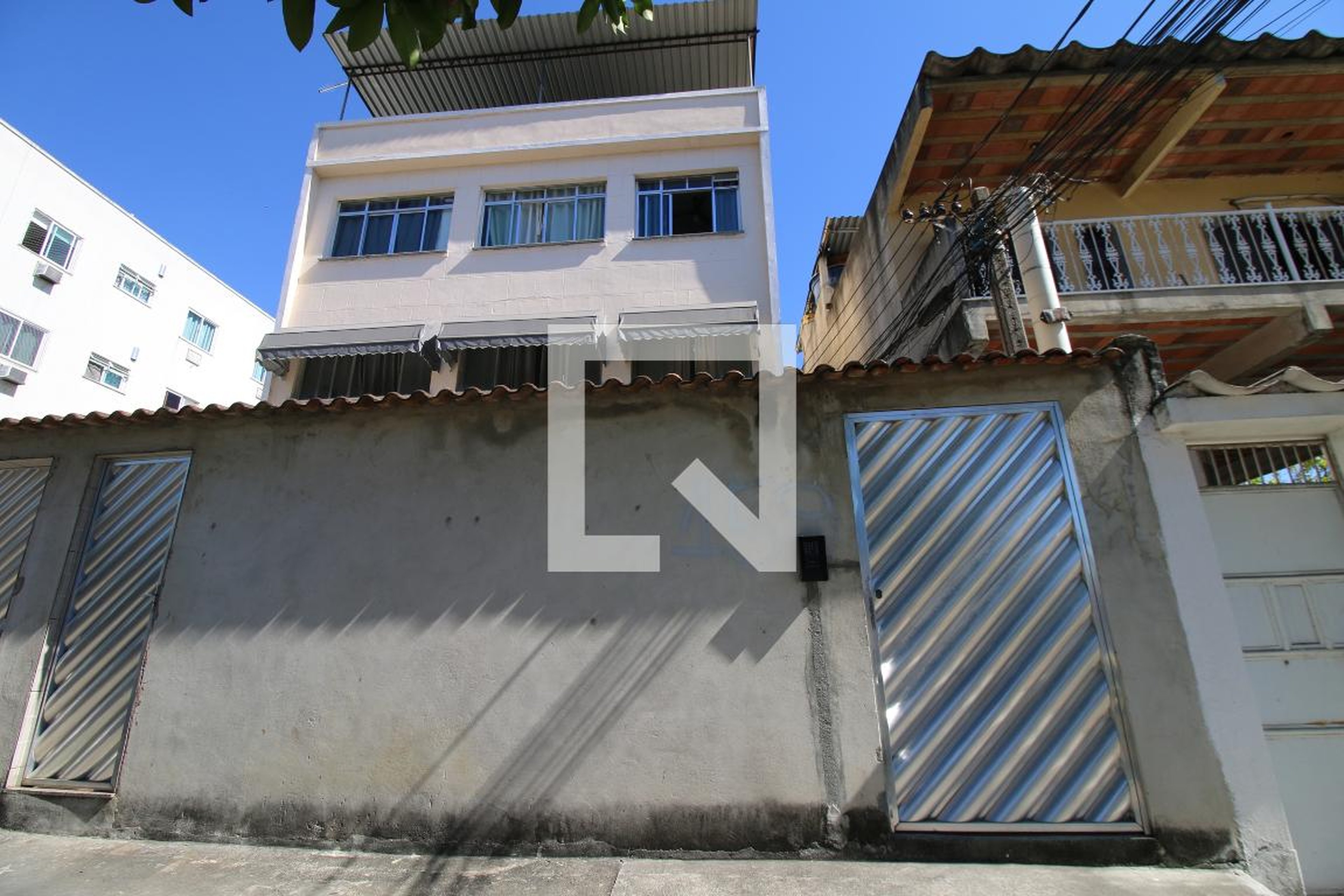 Fachada Condomínio em Rua Cecari, 159