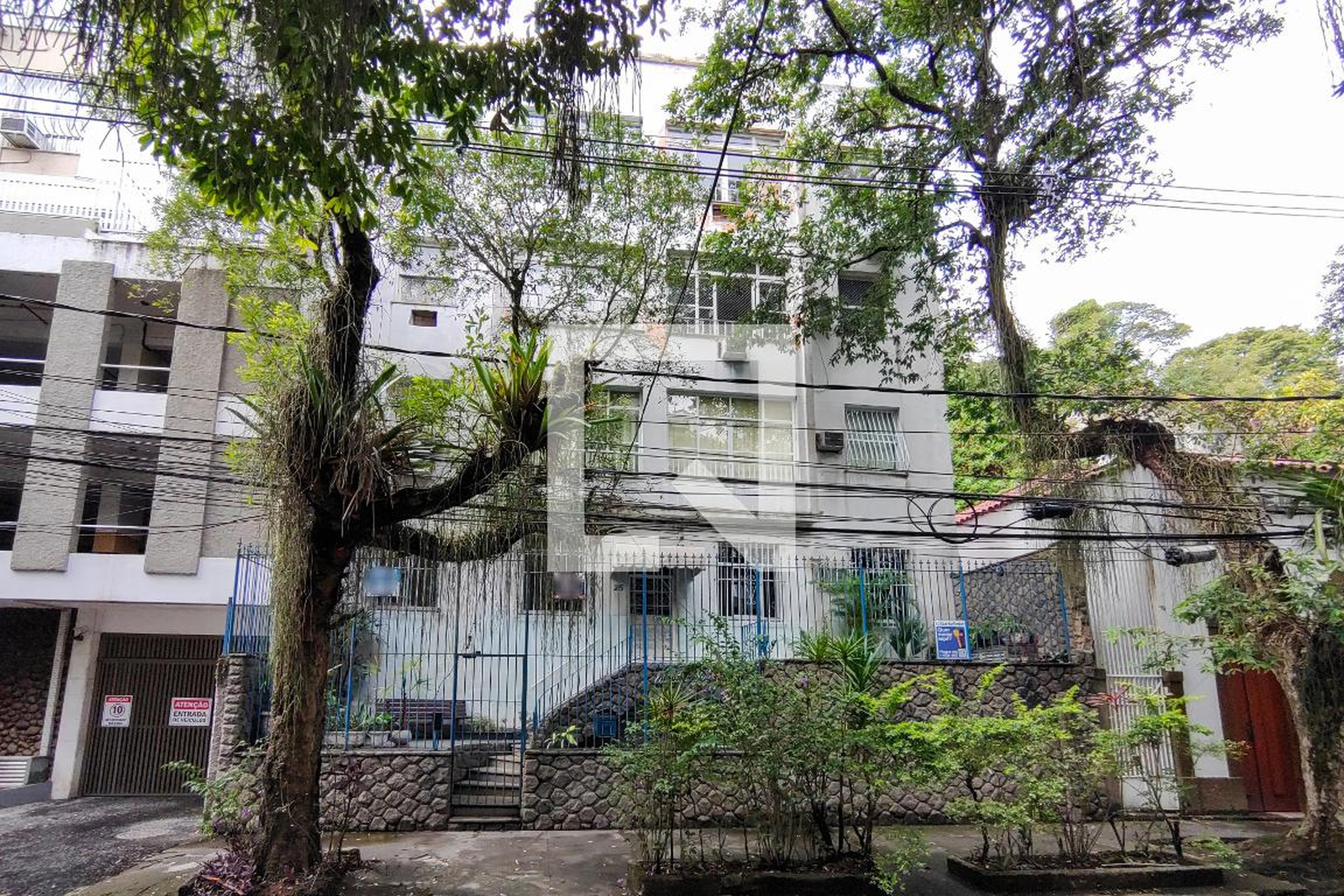 Fachada do Prédio Condomínio em Rua Antônio Parreiras, 25