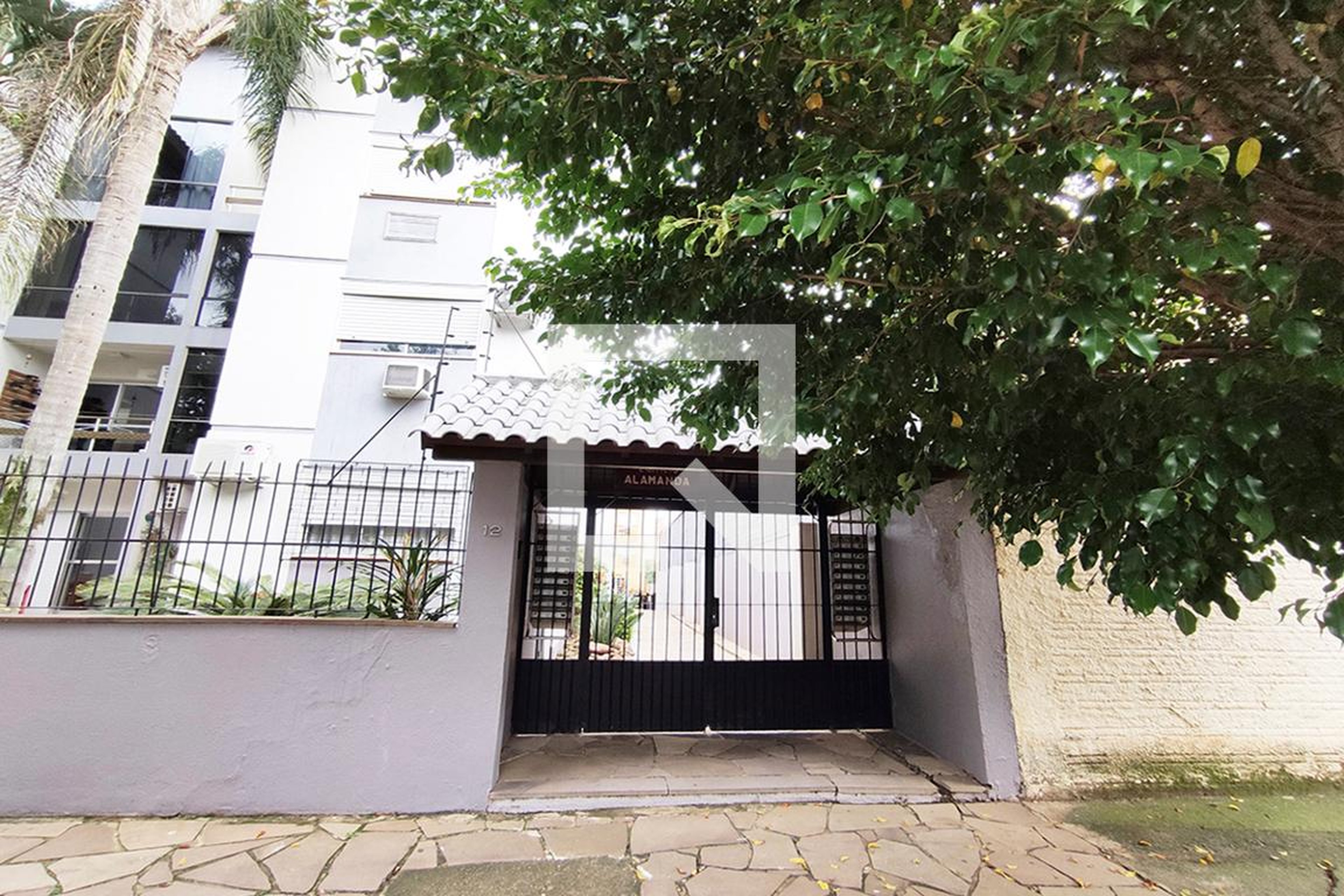 Fachada do Prédio Condomínio em Rua João Henrique Biondi, 12